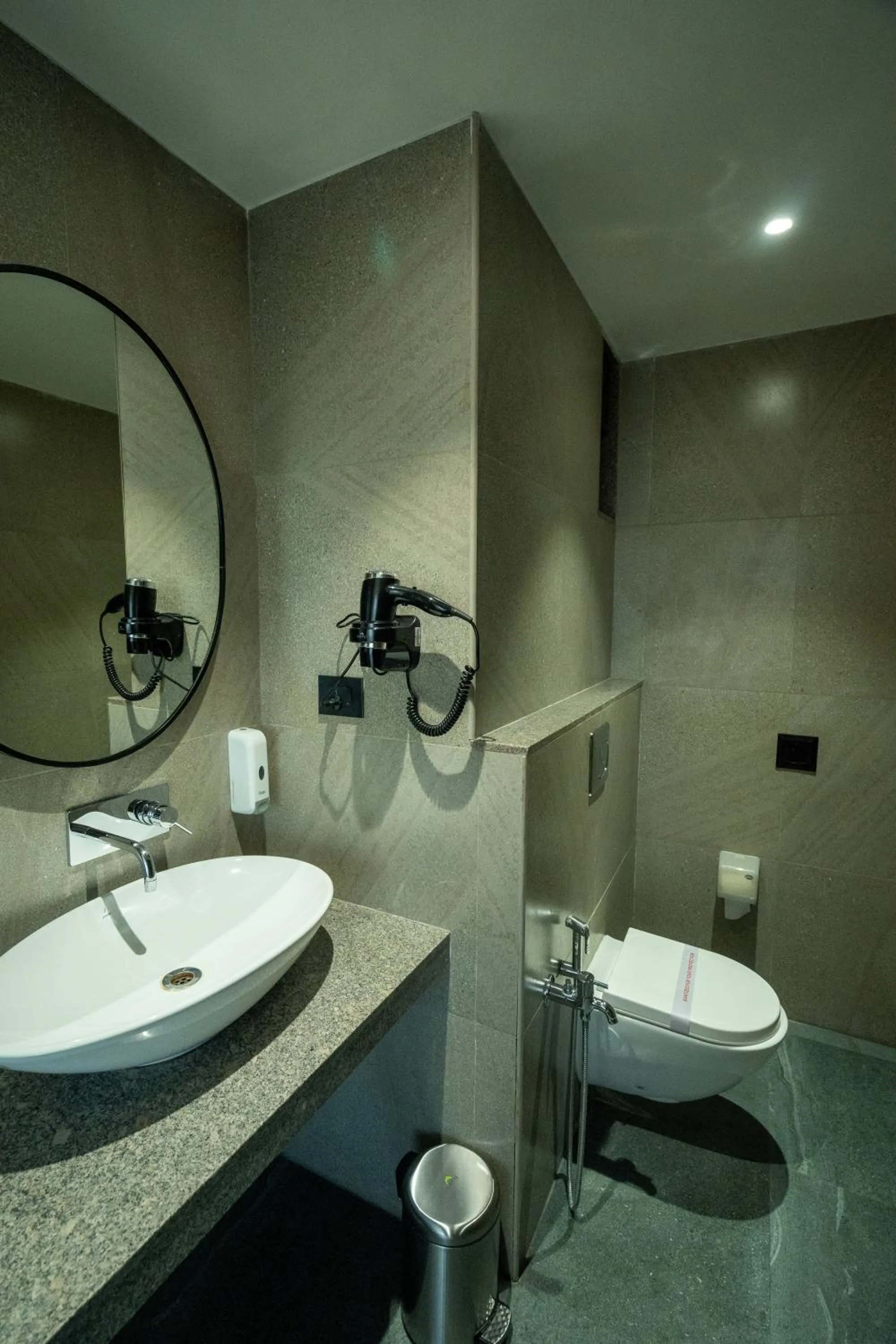 Shower in Hotel Mivaante