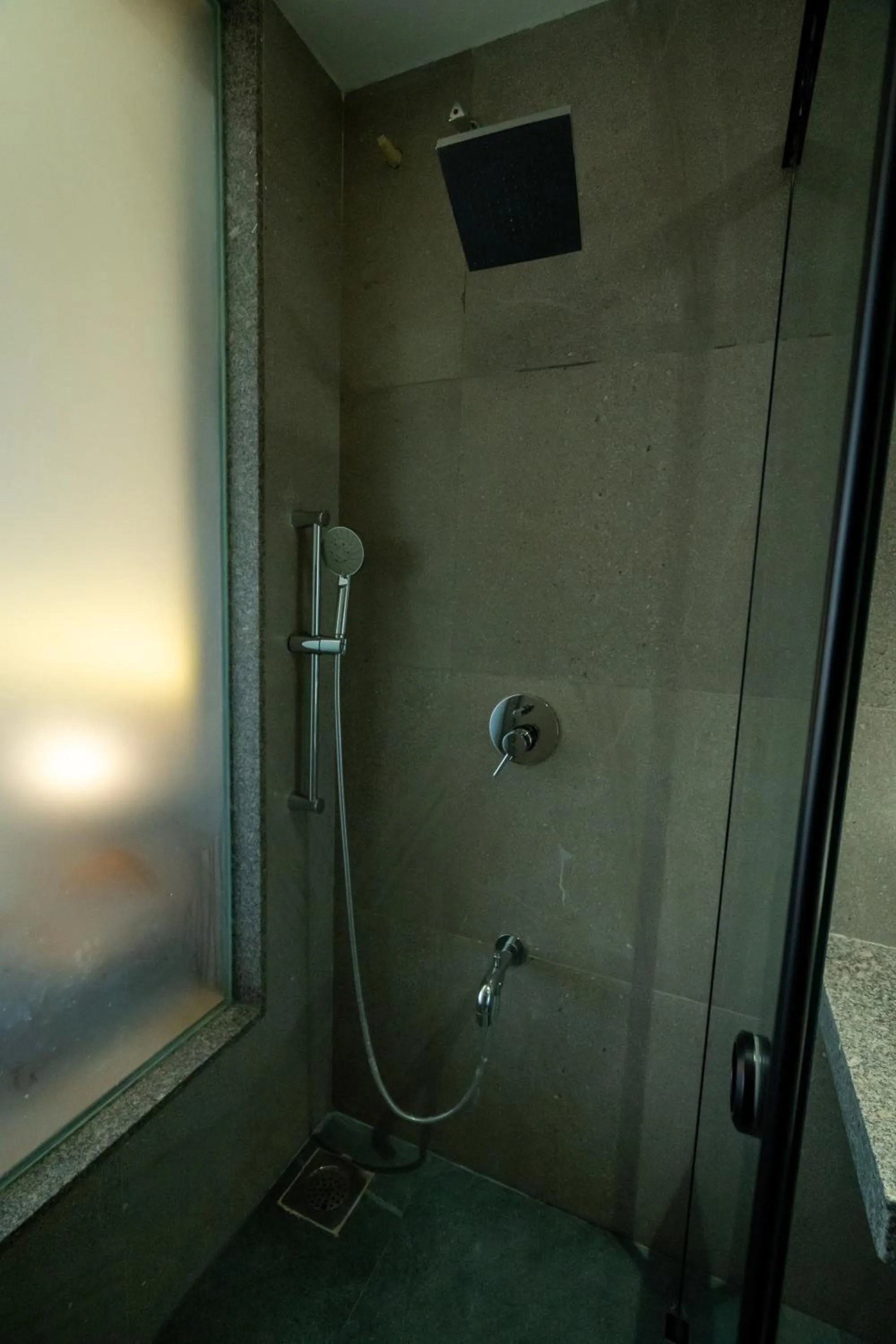 Shower in Hotel Mivaante