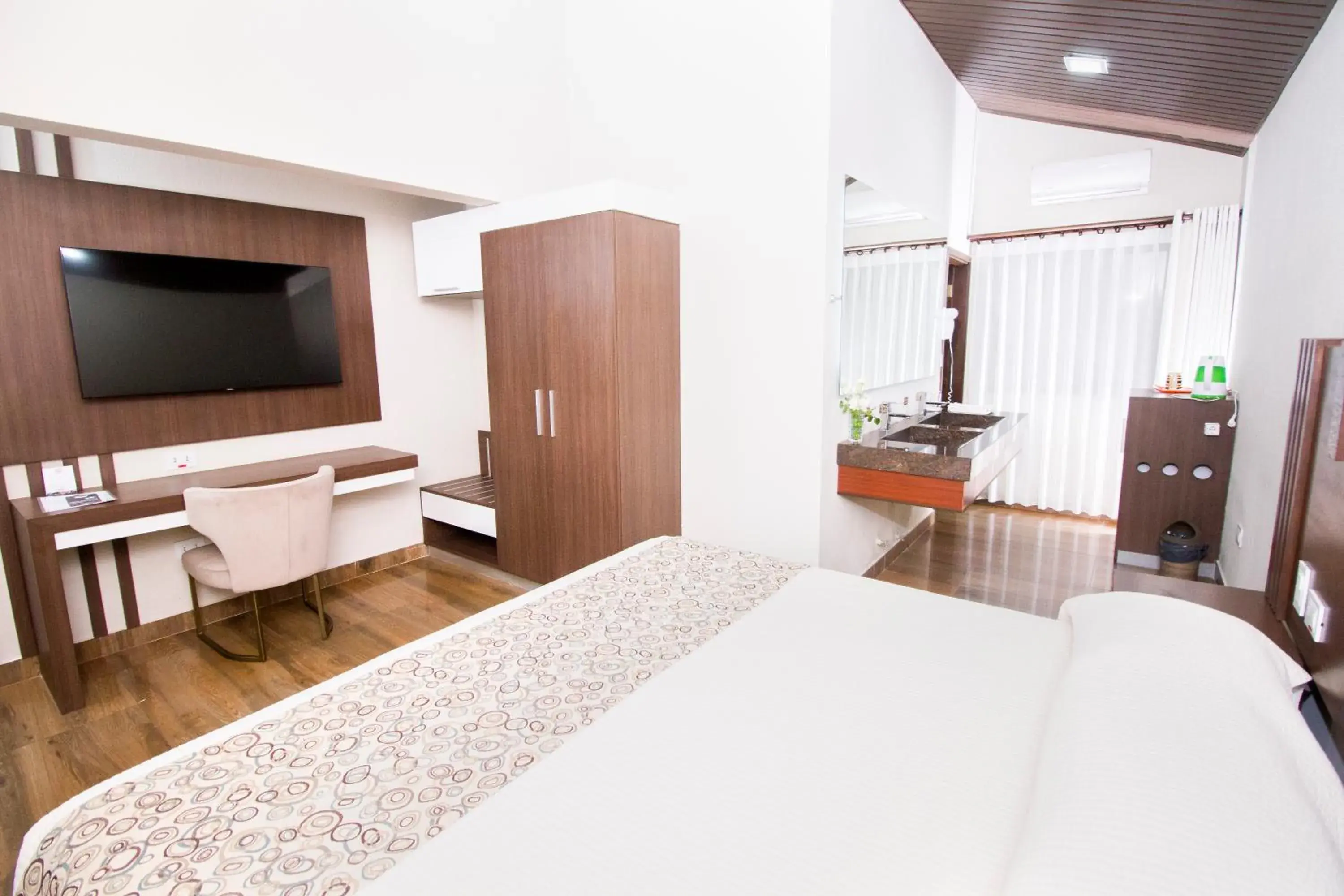 Studio with Spa Bath in Hotel Sirari By Regina Studio with Spa Bath in Hotel Sirari By Regina