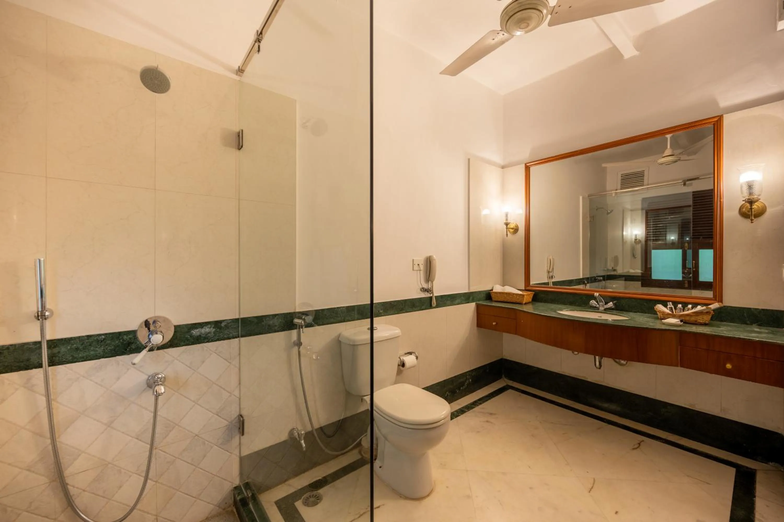 Bathroom in Umed Bhawan Palace, Kotah