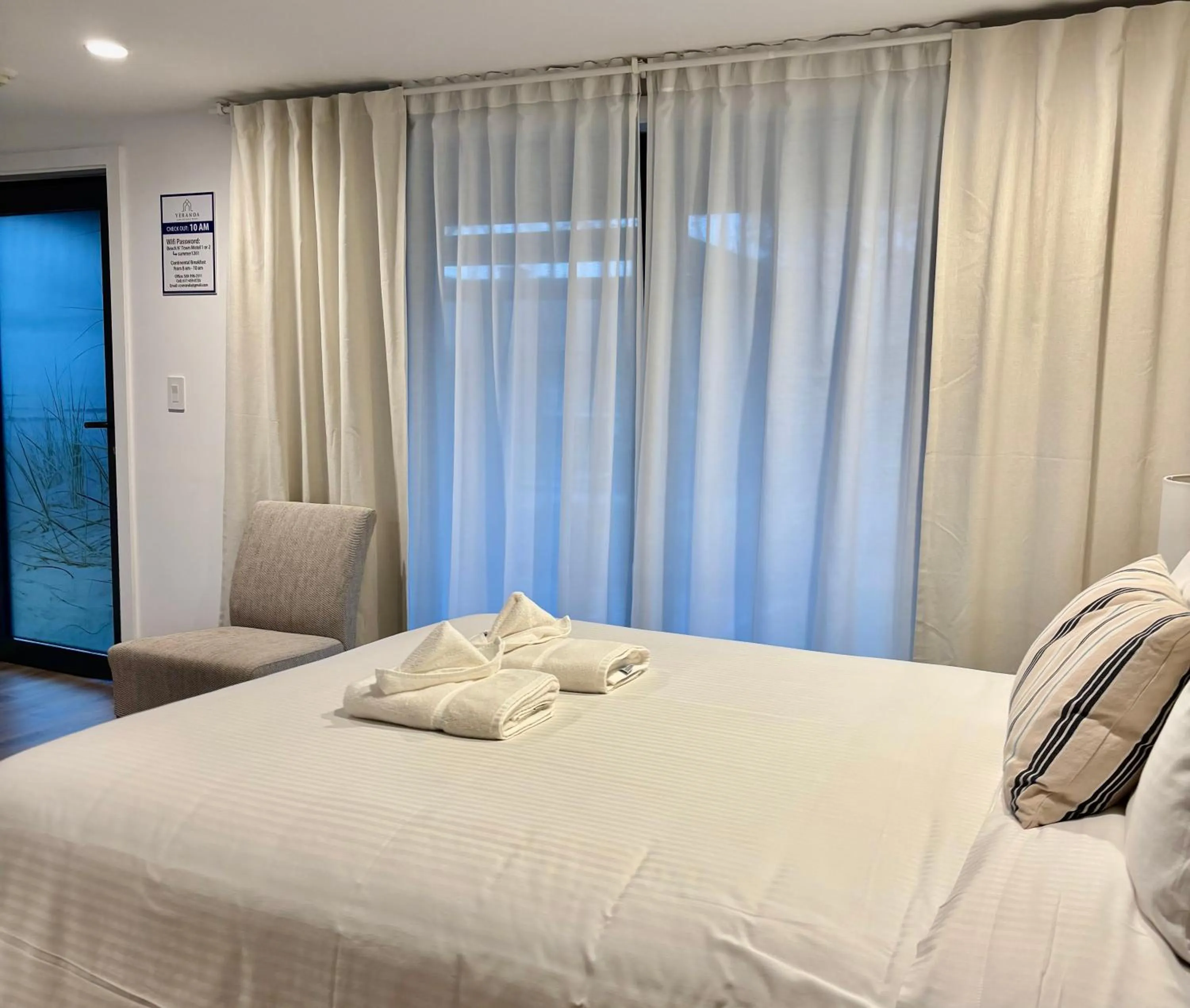 Bed in Cape Cod Veranda