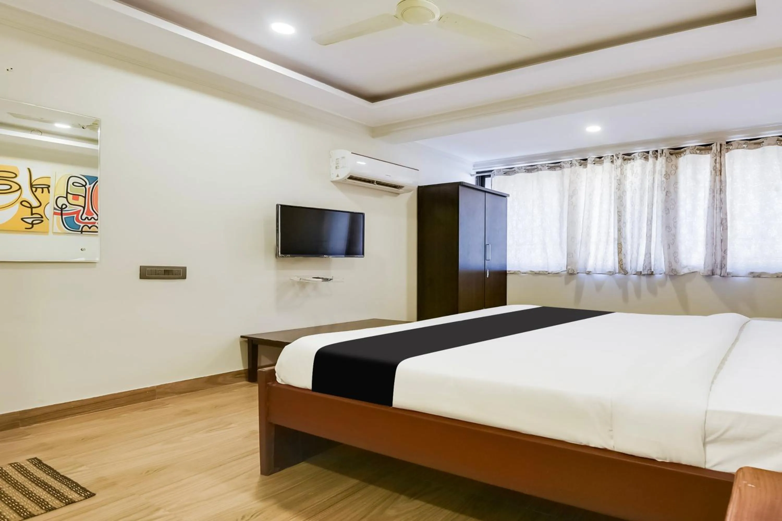 Bedroom, Bed in Super Hotel O Dabolim Near Goa International Airport