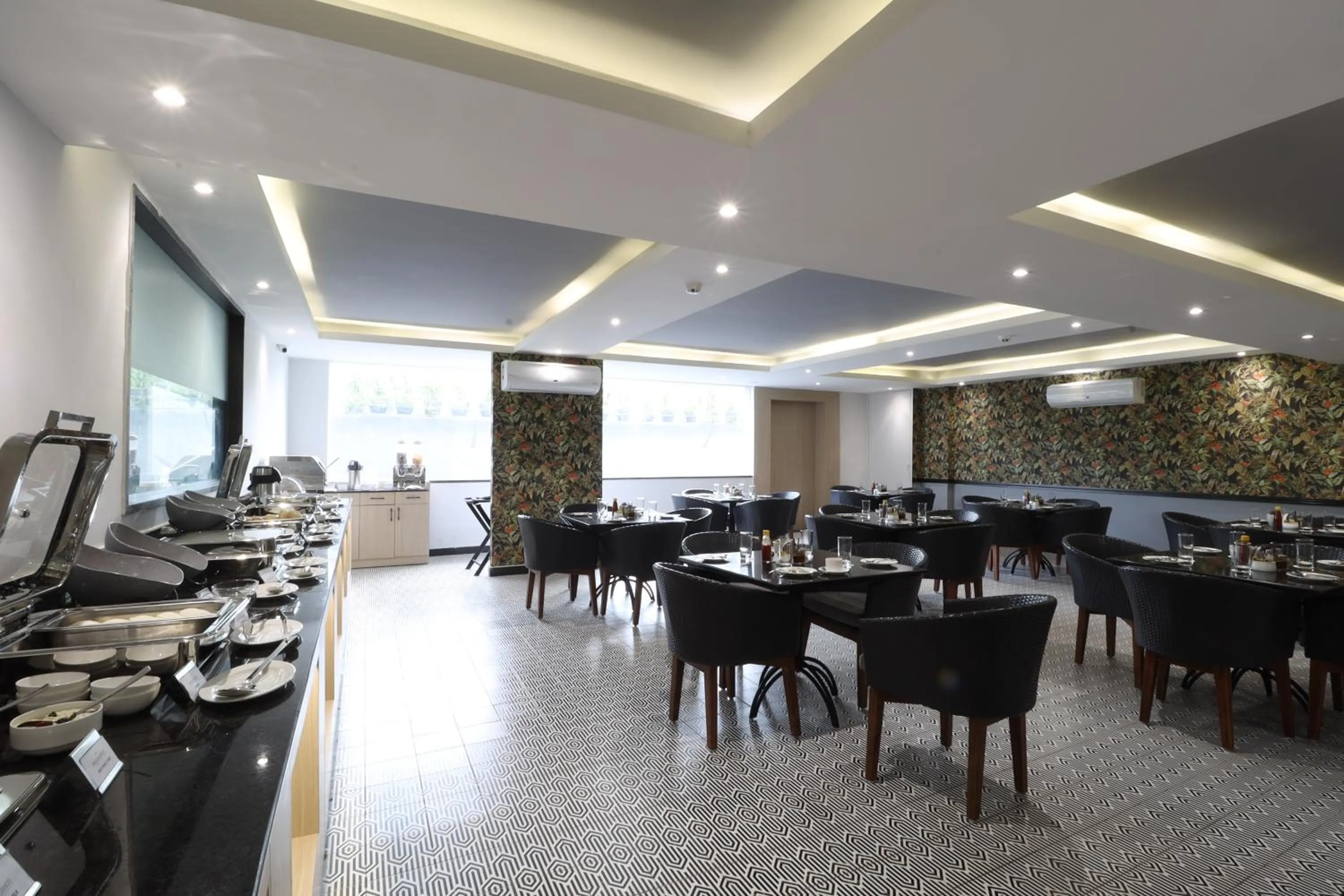 Restaurant/places to eat in Ahuja Residency Mayfield Garden