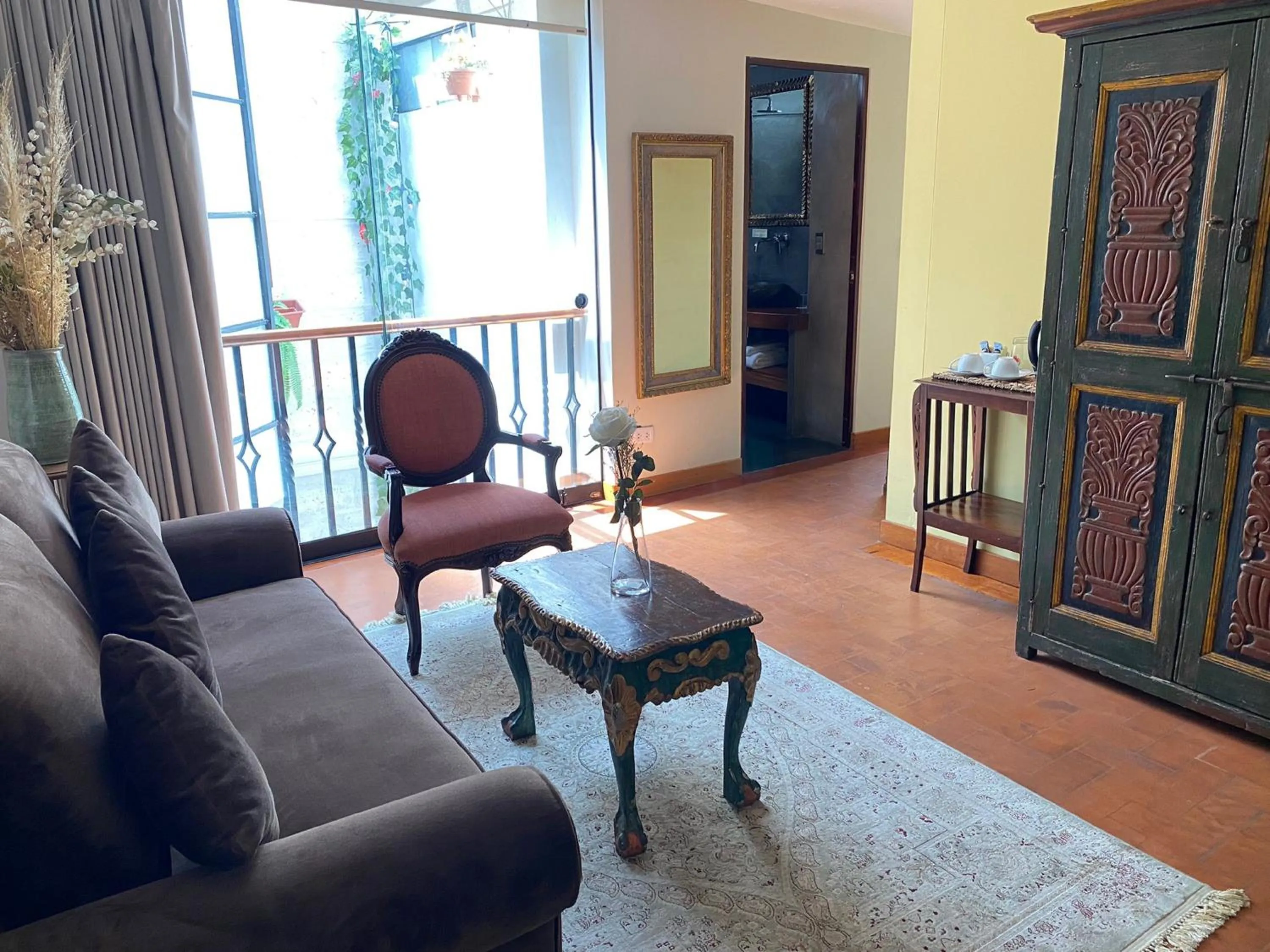 Living room in Katari Hotel at Plaza de Armas