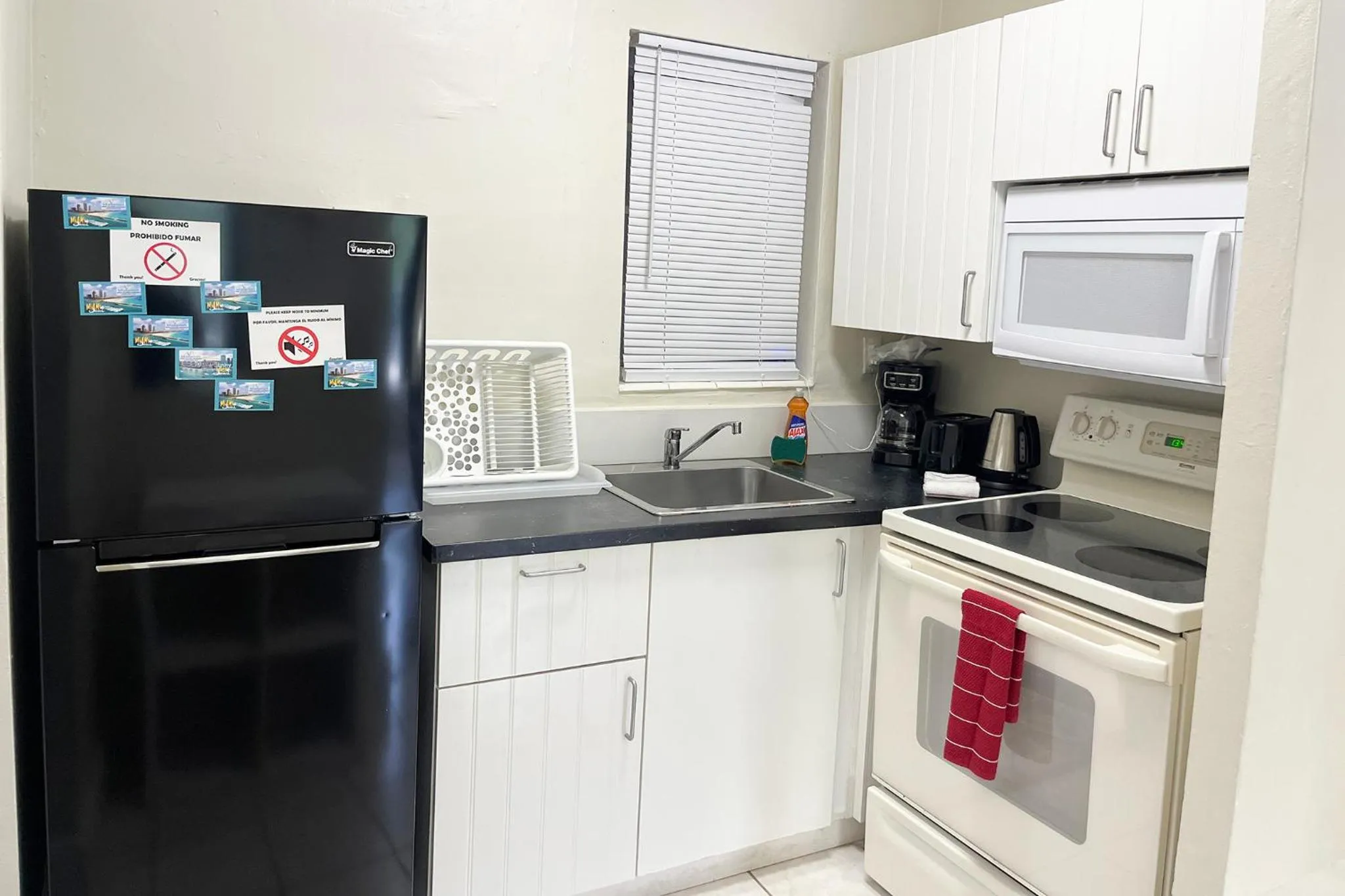 Sunny Isles Apartments by MiaRentals