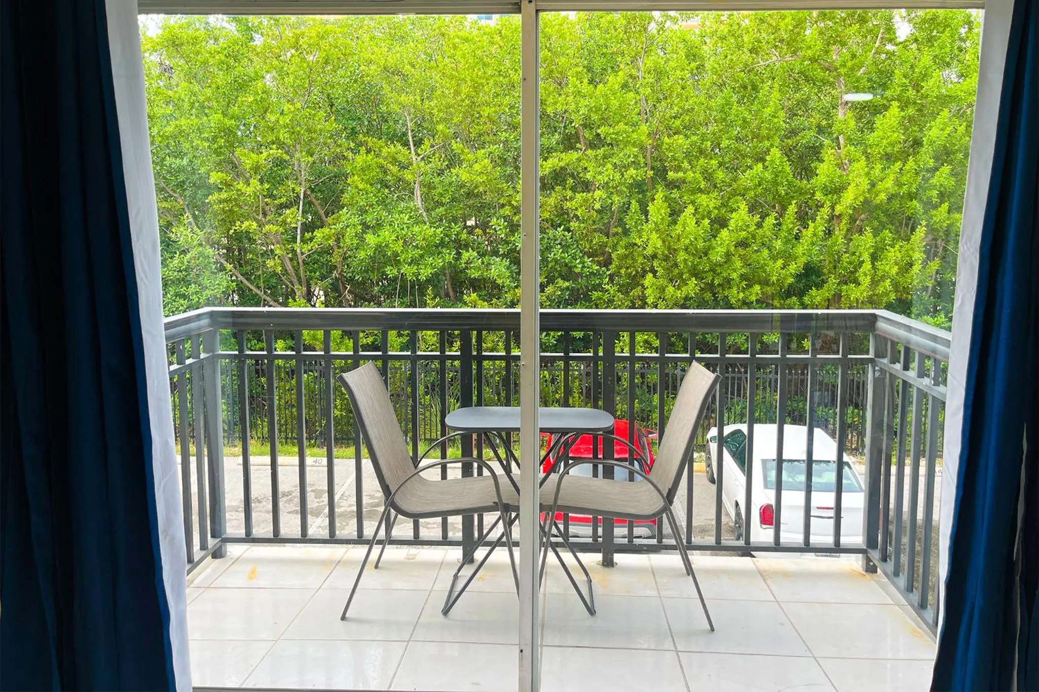 Sunny Isles Apartments by MiaRentals