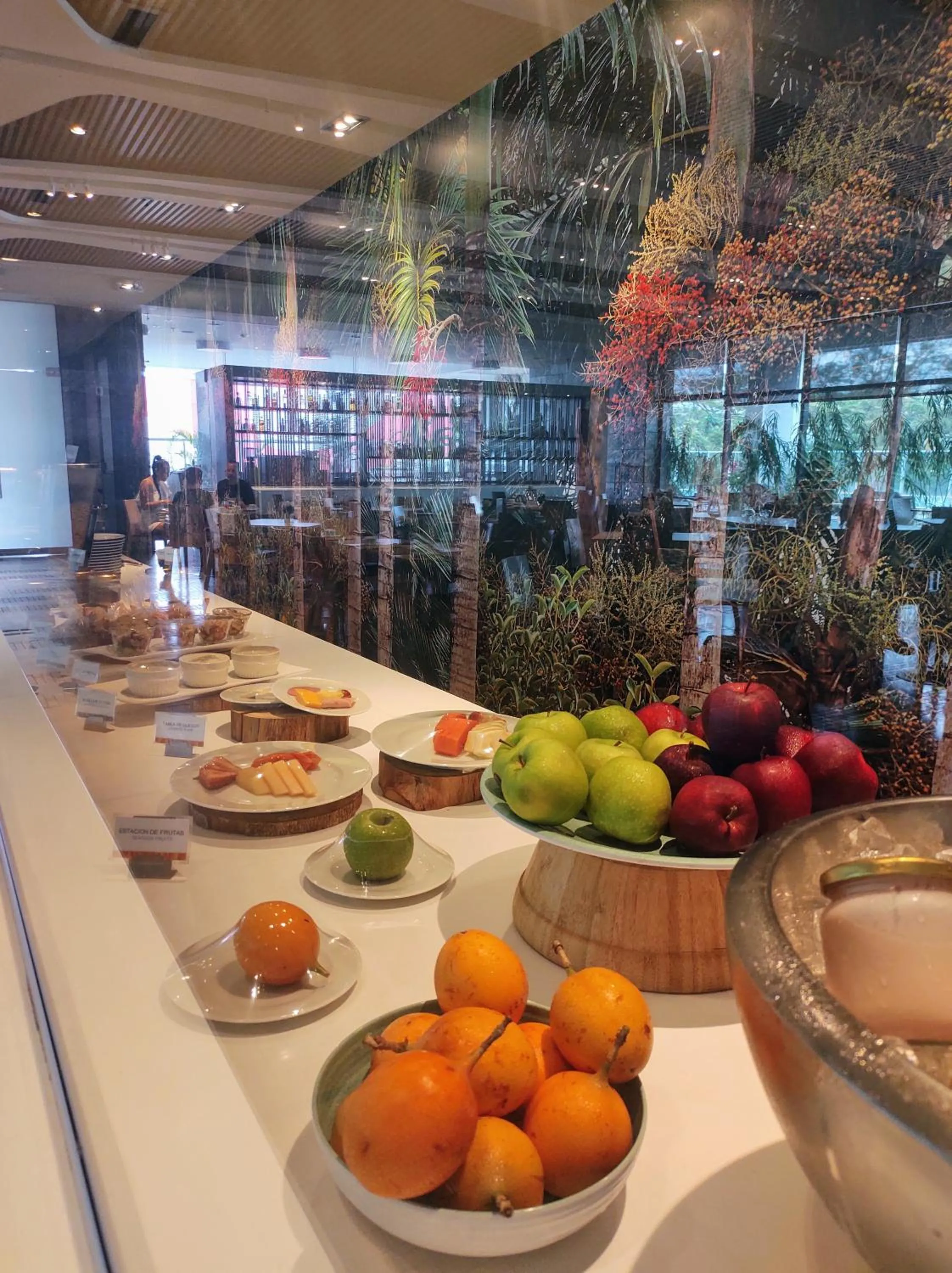 Restaurant/places to eat in Estelar Villavicencio Hotel & Centro De Convenciones