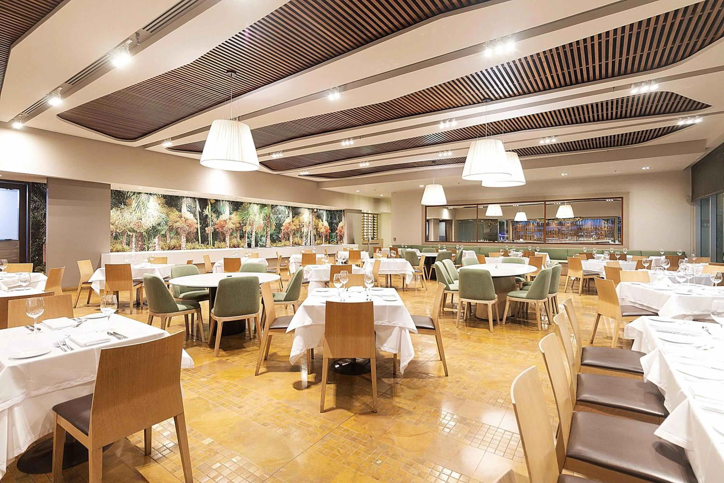 Restaurant/places to eat in Estelar Villavicencio Hotel & Centro De Convenciones