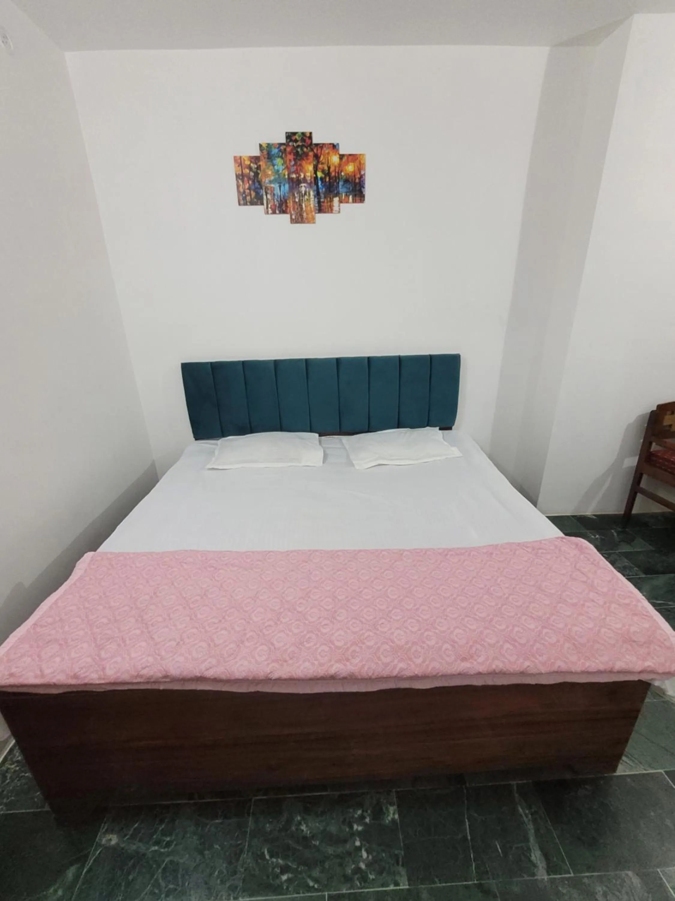 Bed in Pushpa Vatika