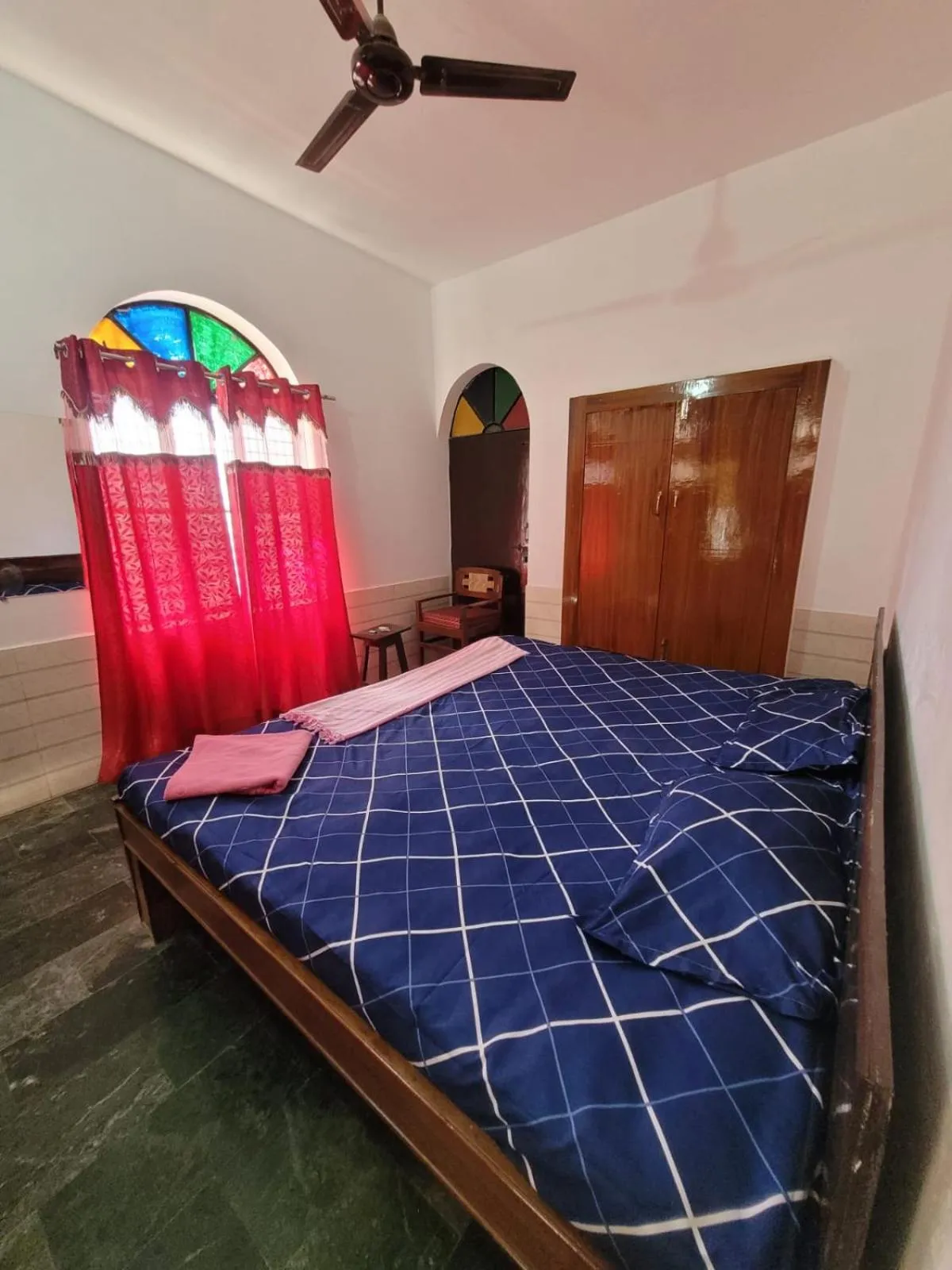 Bedroom, Bed in Pushpa Vatika