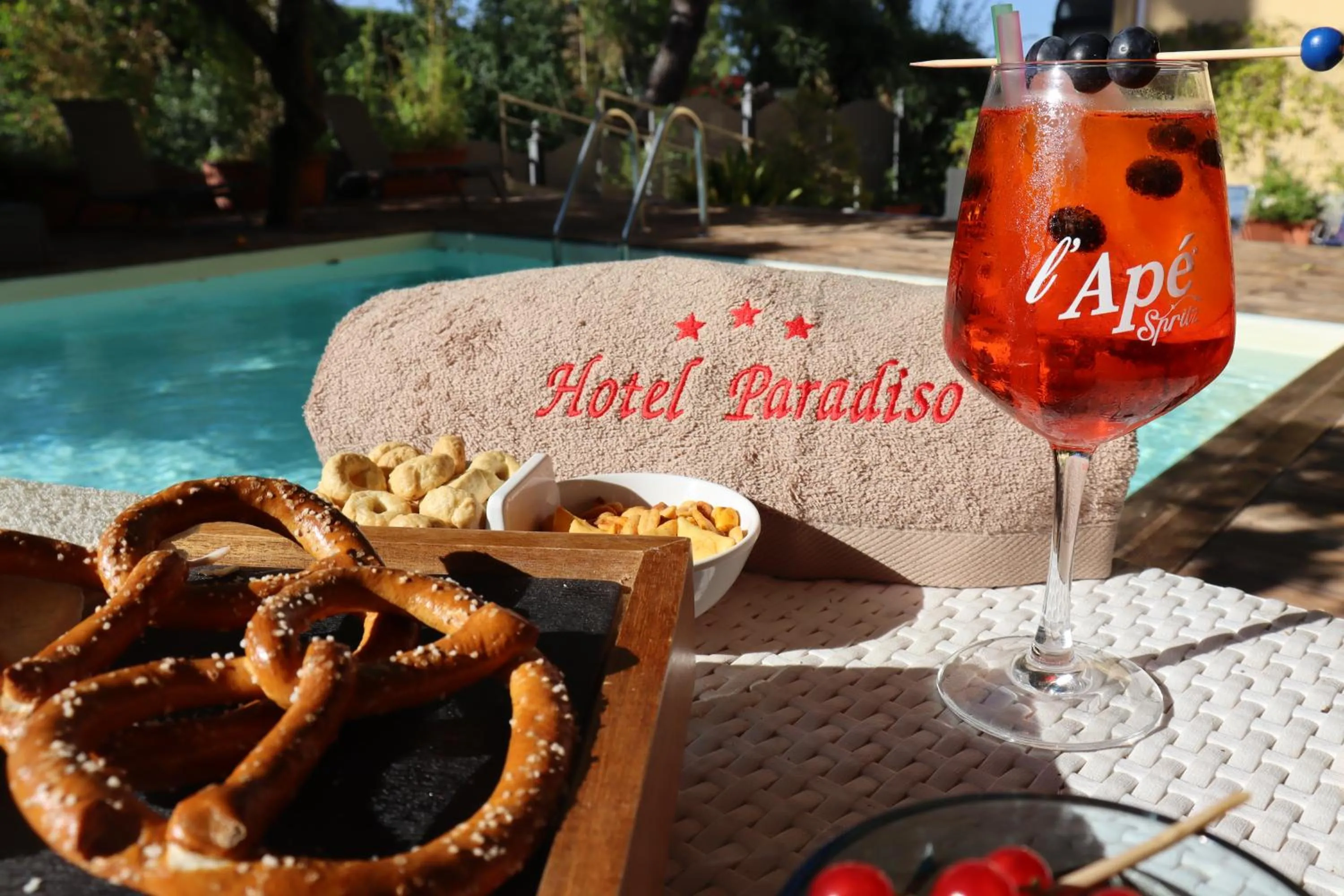 Food in Hotel Paradiso