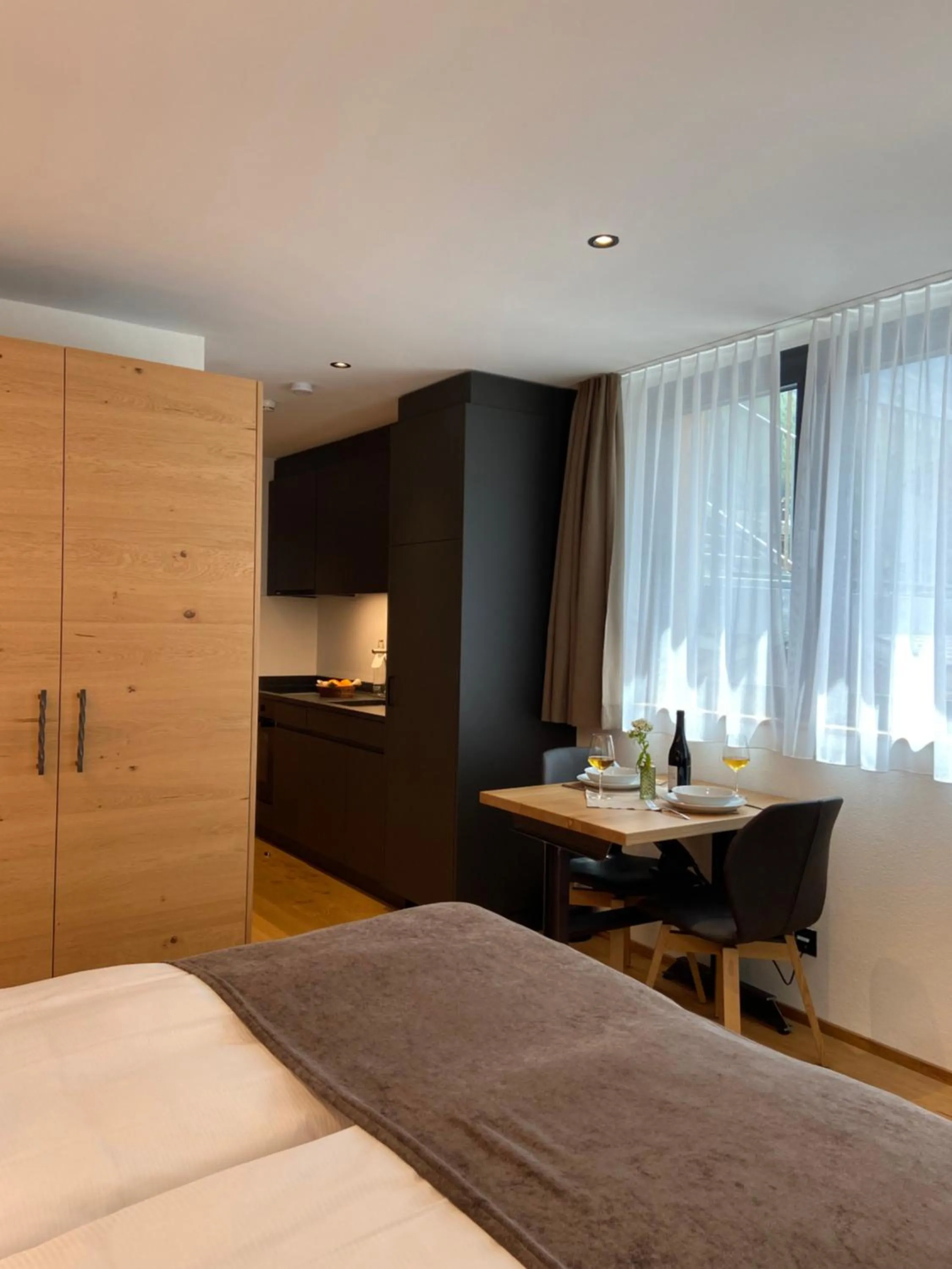 Property building, Bed in Hotel Porta Cervino