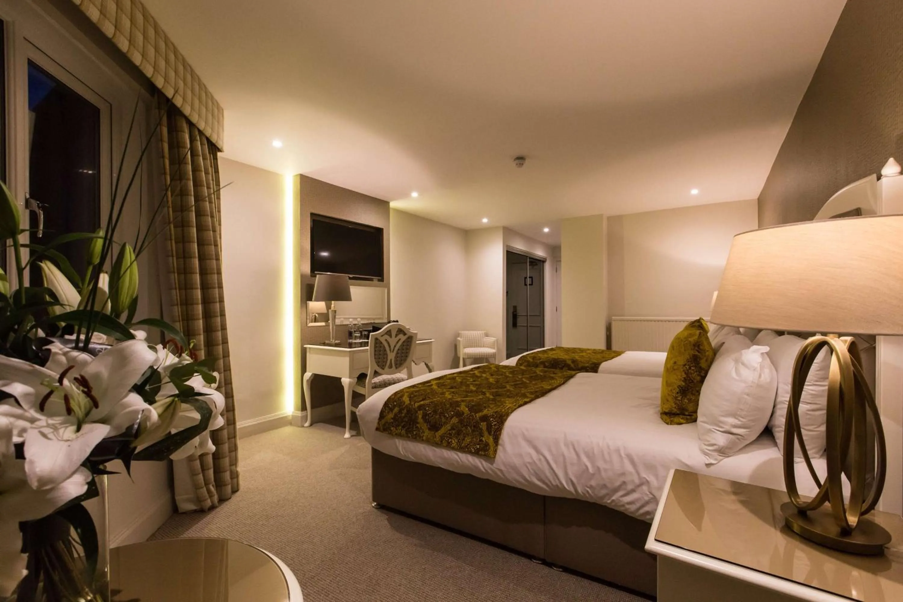 Bedroom, Bed in Gleddoch Golf & Spa Resort