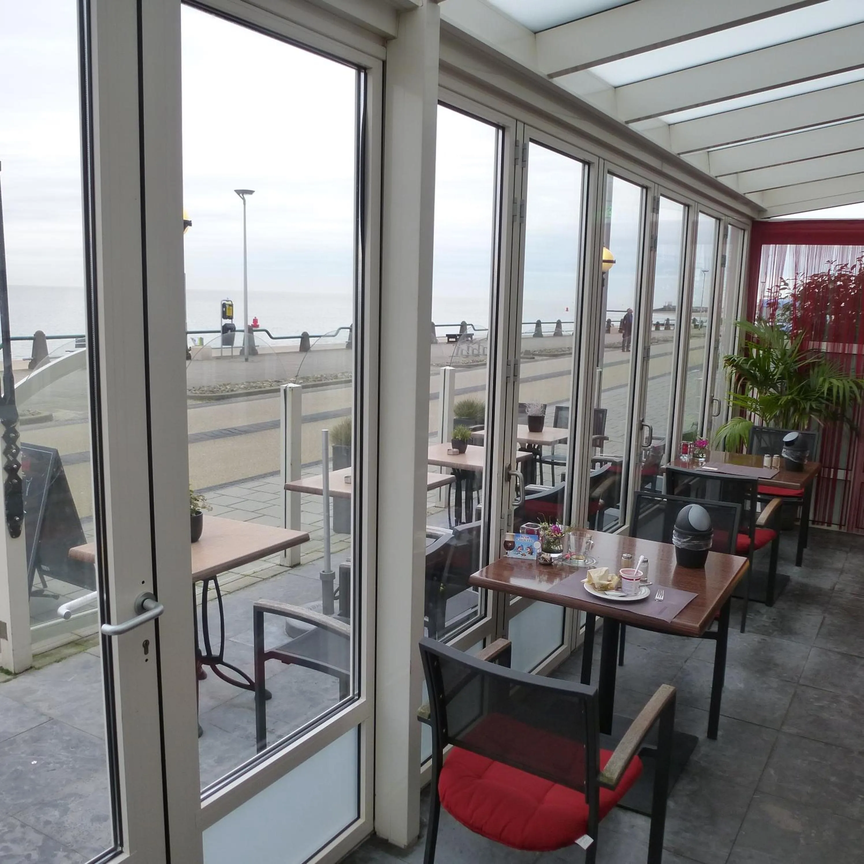 Restaurant/places to eat in Hotel De Leugenaar