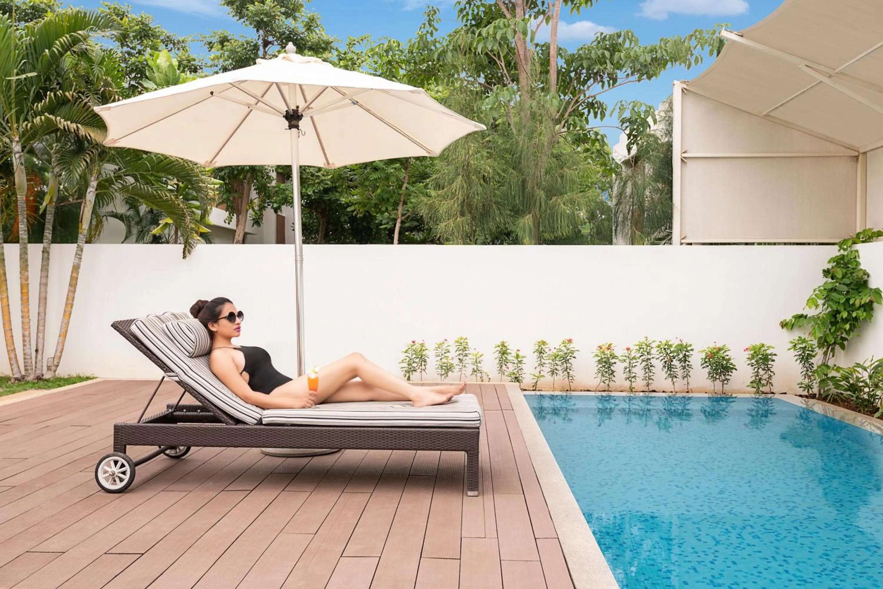 Swimming pool in Four Points by Sheraton Mahabalipuram Resort & Convention Center