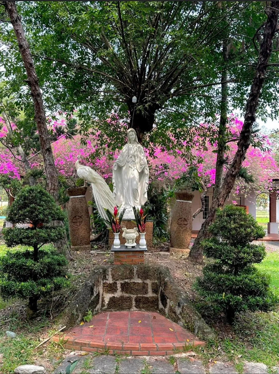 Property building in Les Hameaux de l'Orient