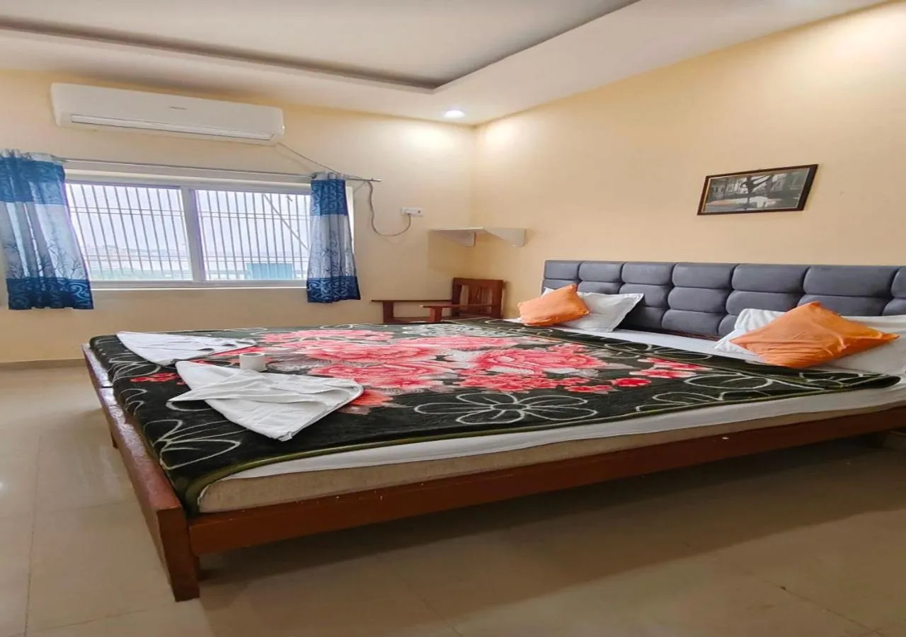 Bedroom, Bed in Sri Yoga Mandir