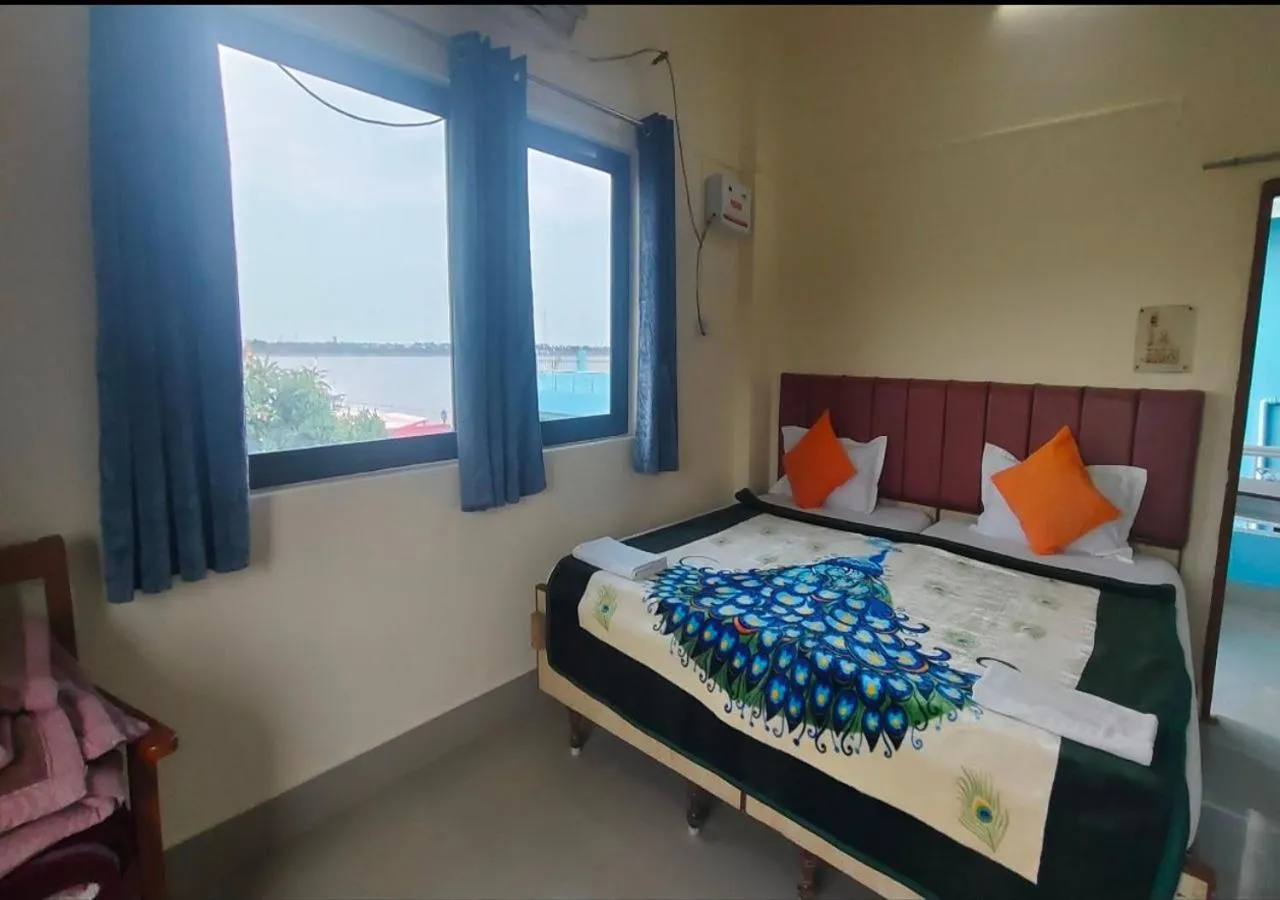 Bedroom, Bed in Sri Yoga Mandir