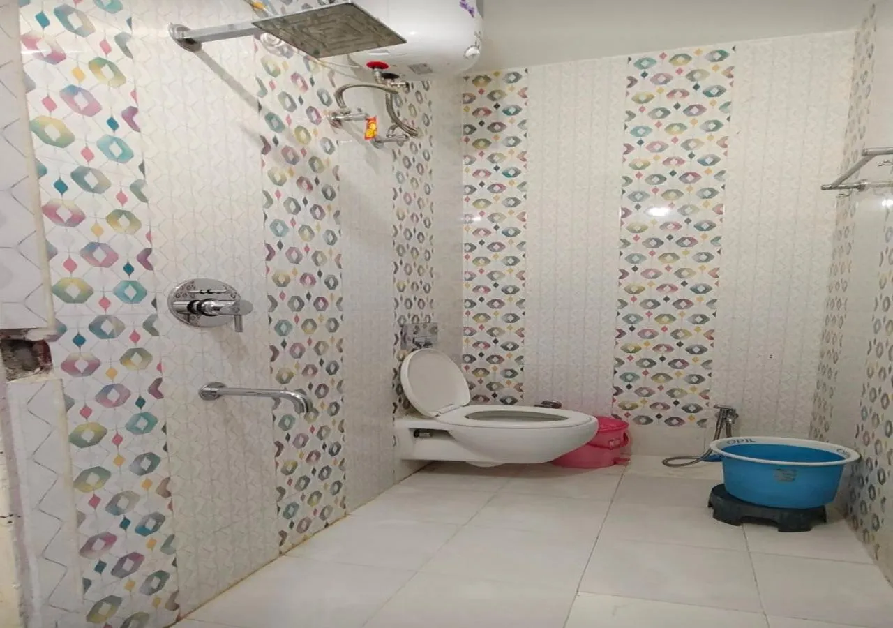 Bathroom in Sri Yoga Mandir