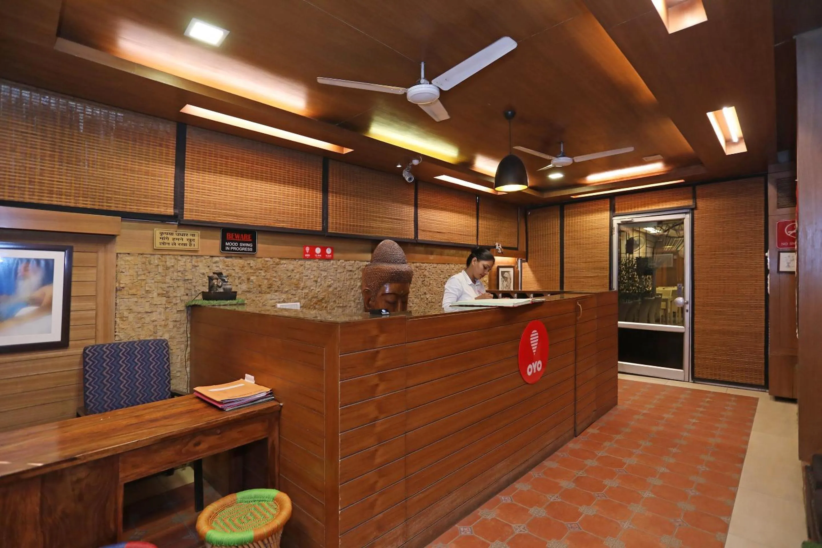 Lobby or reception in Super Collection O Hamilton Hotel