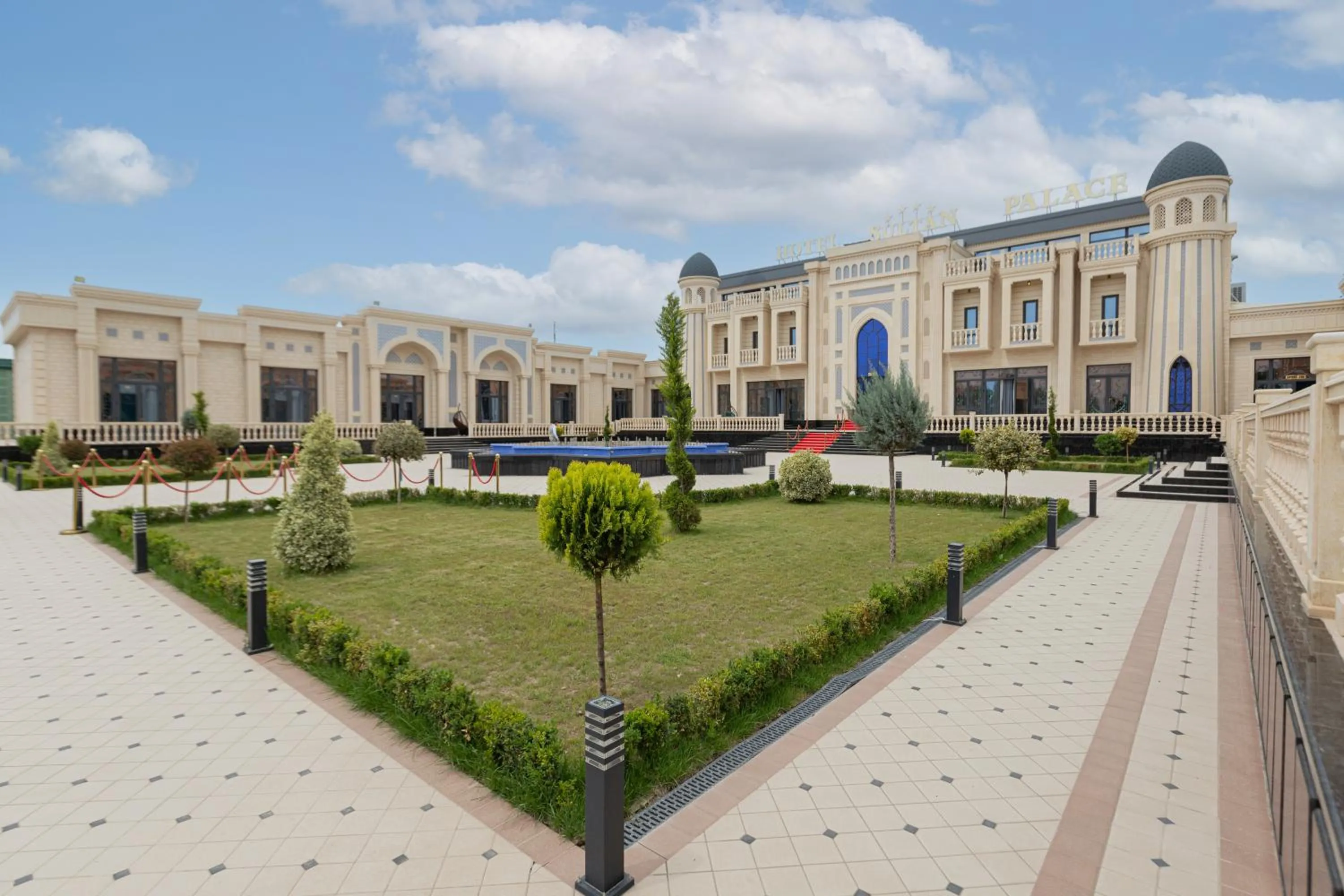 Property building in HOTEL SULTAN PALACE