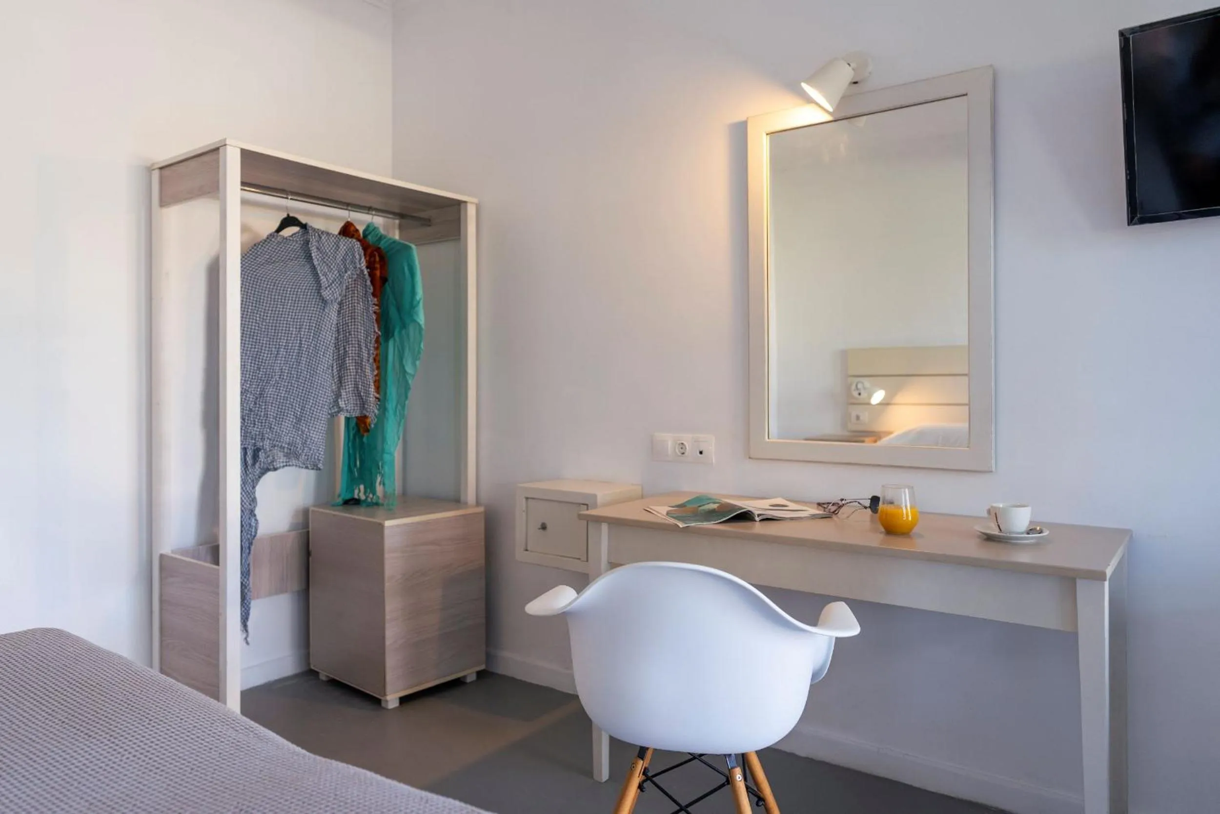 TV and multimedia in Beach Break Rhodes