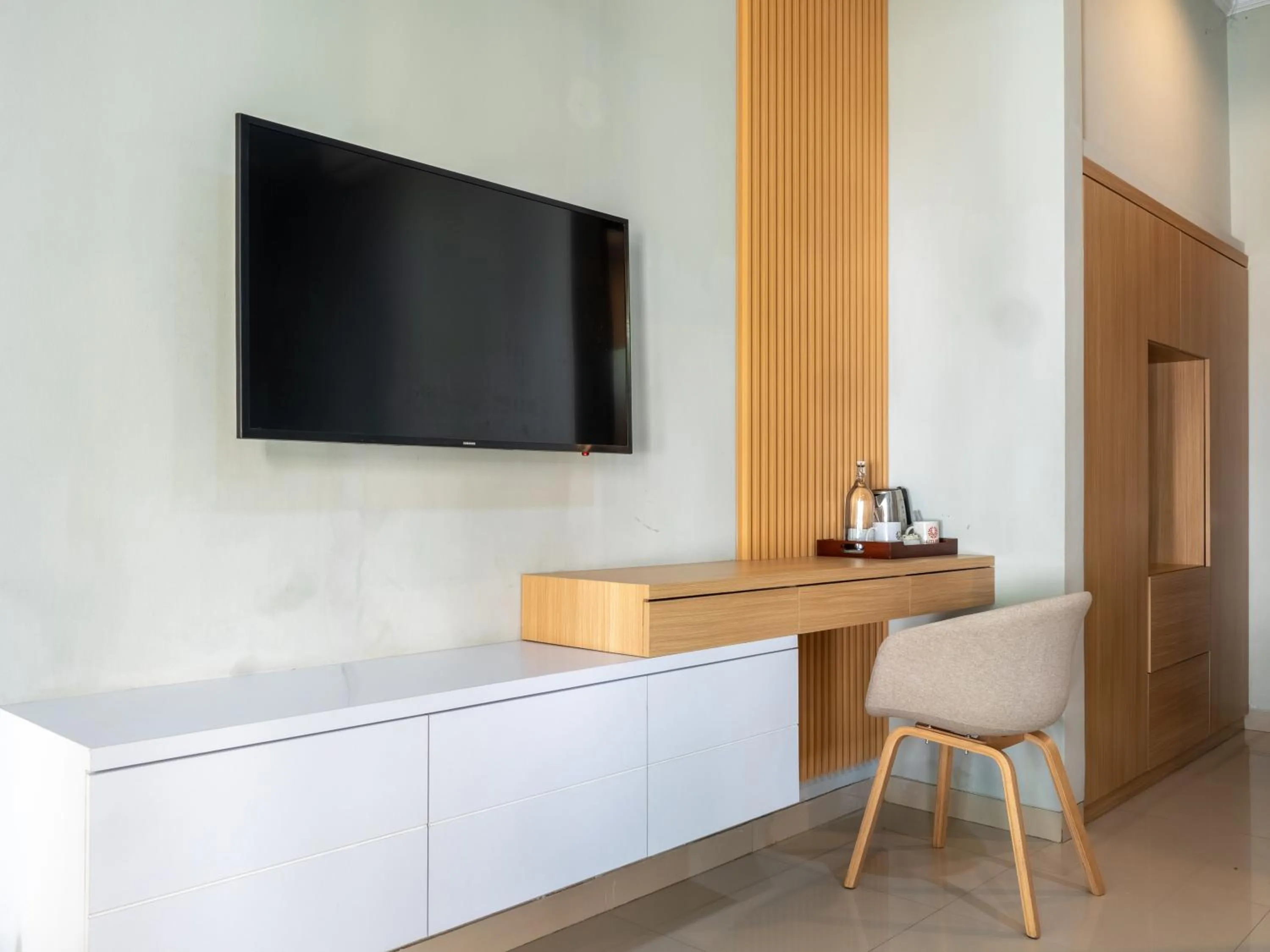 TV and multimedia in U Tube Hotel