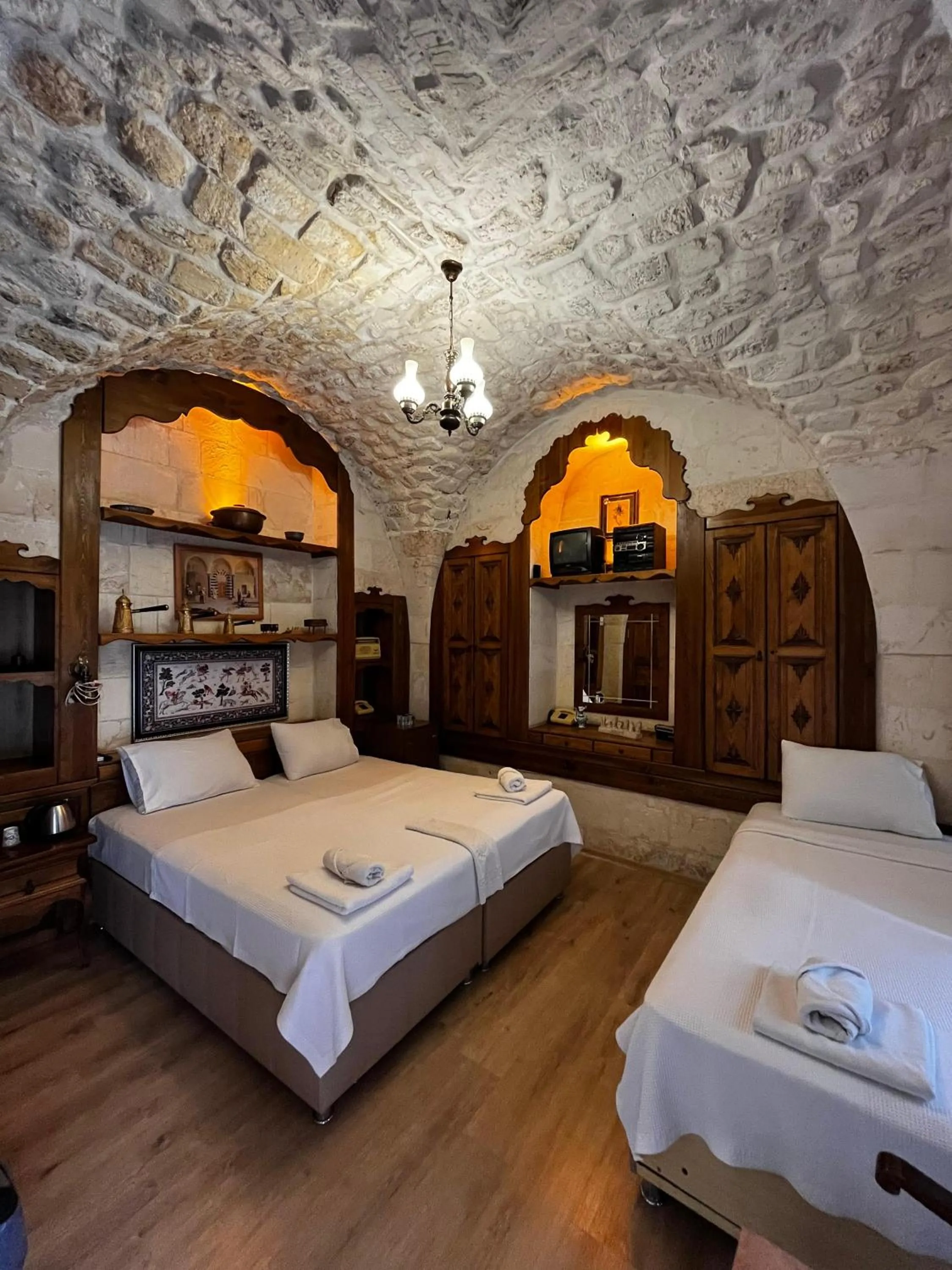 Photo of the whole room in Turkmen Konagi