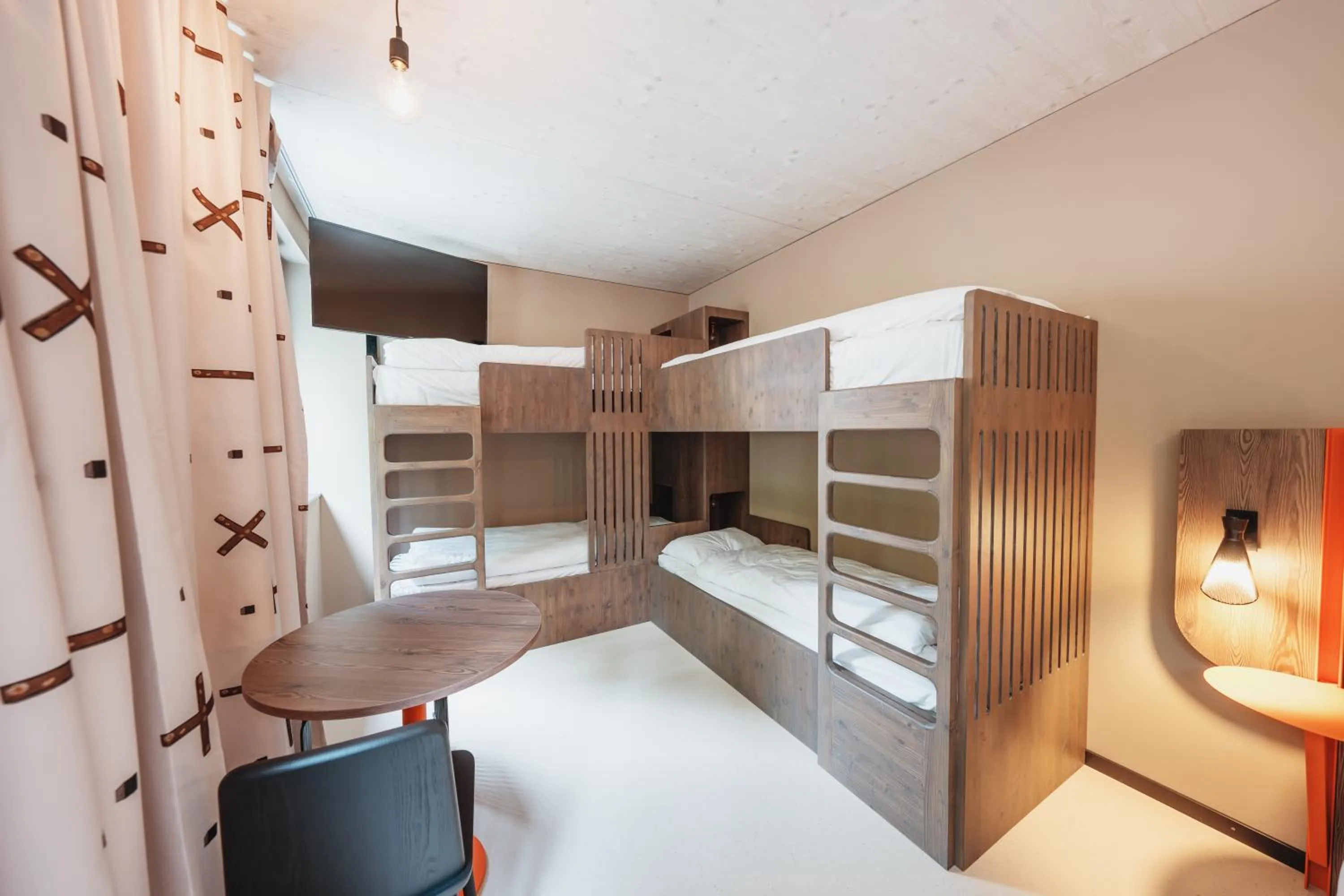 bunk bed, Bed in Hota Hotel Saint-Imier