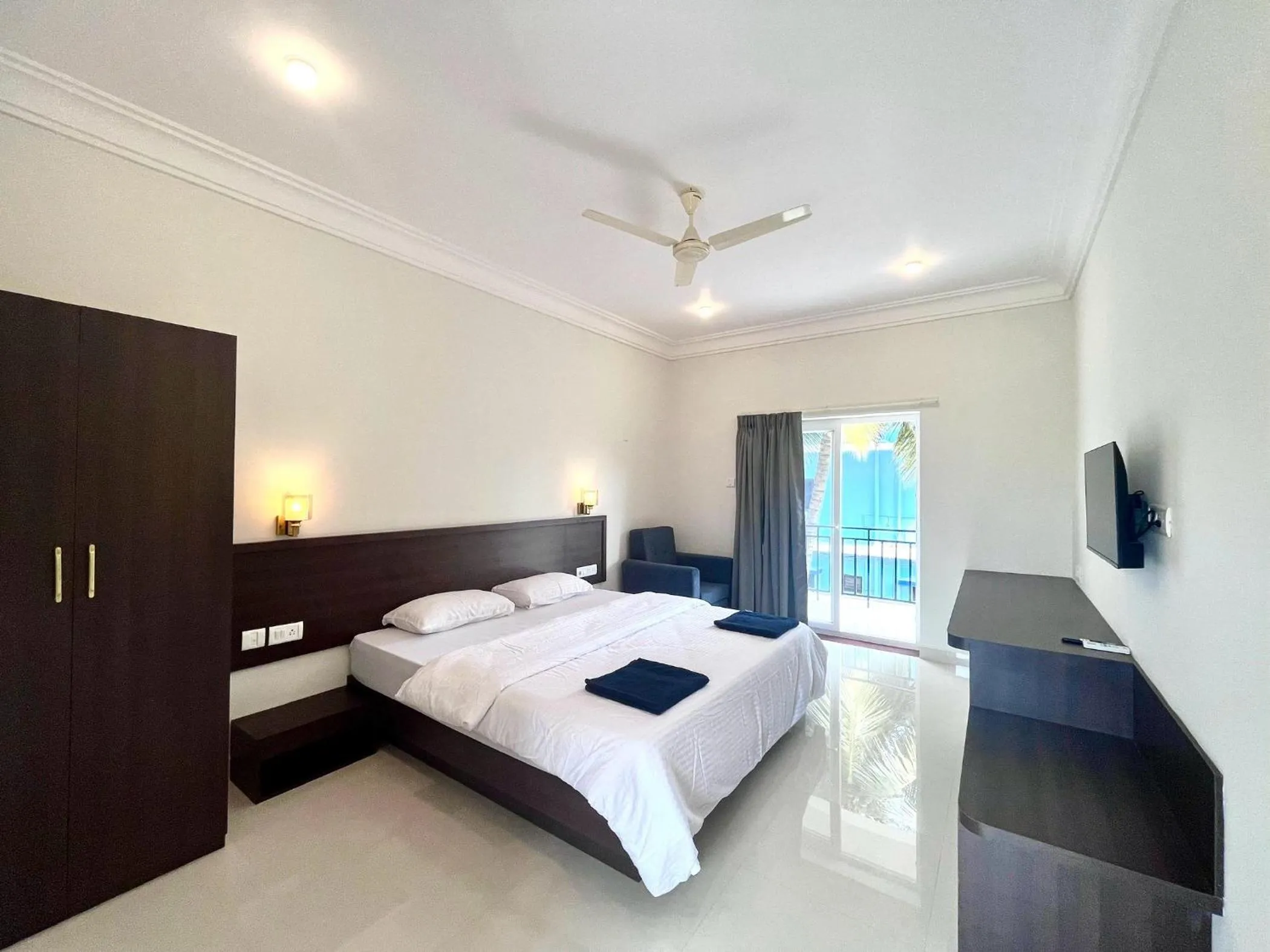 Photo of the whole room, Bed in Morjim Sunset Hotel