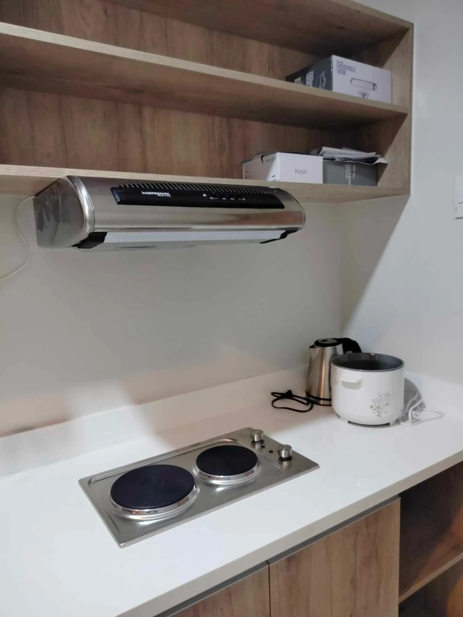 Kitchen or kitchenette in Cozy primeworld district near gaisano mall