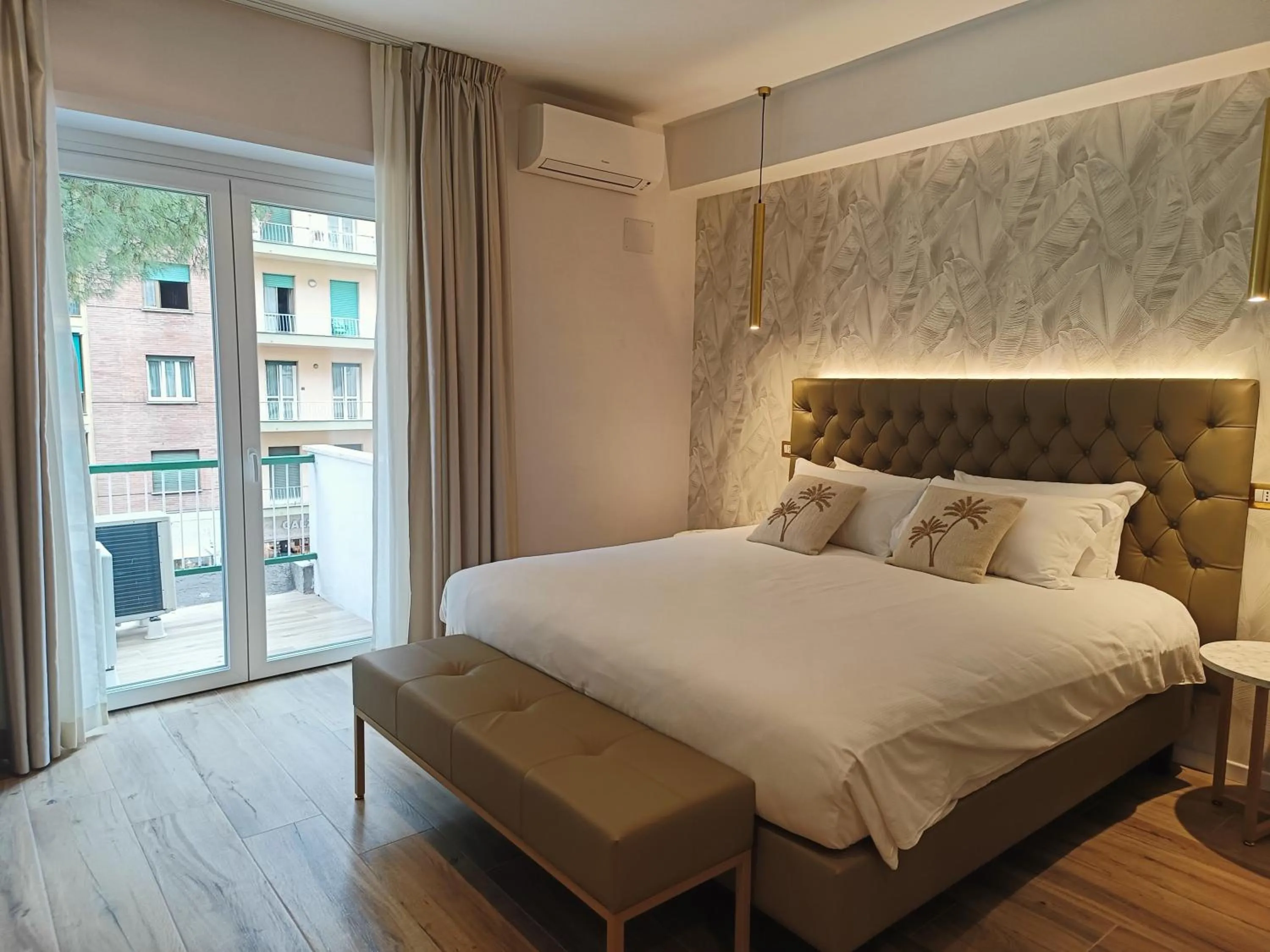 Balcony/Terrace, Bed in Romi Suite