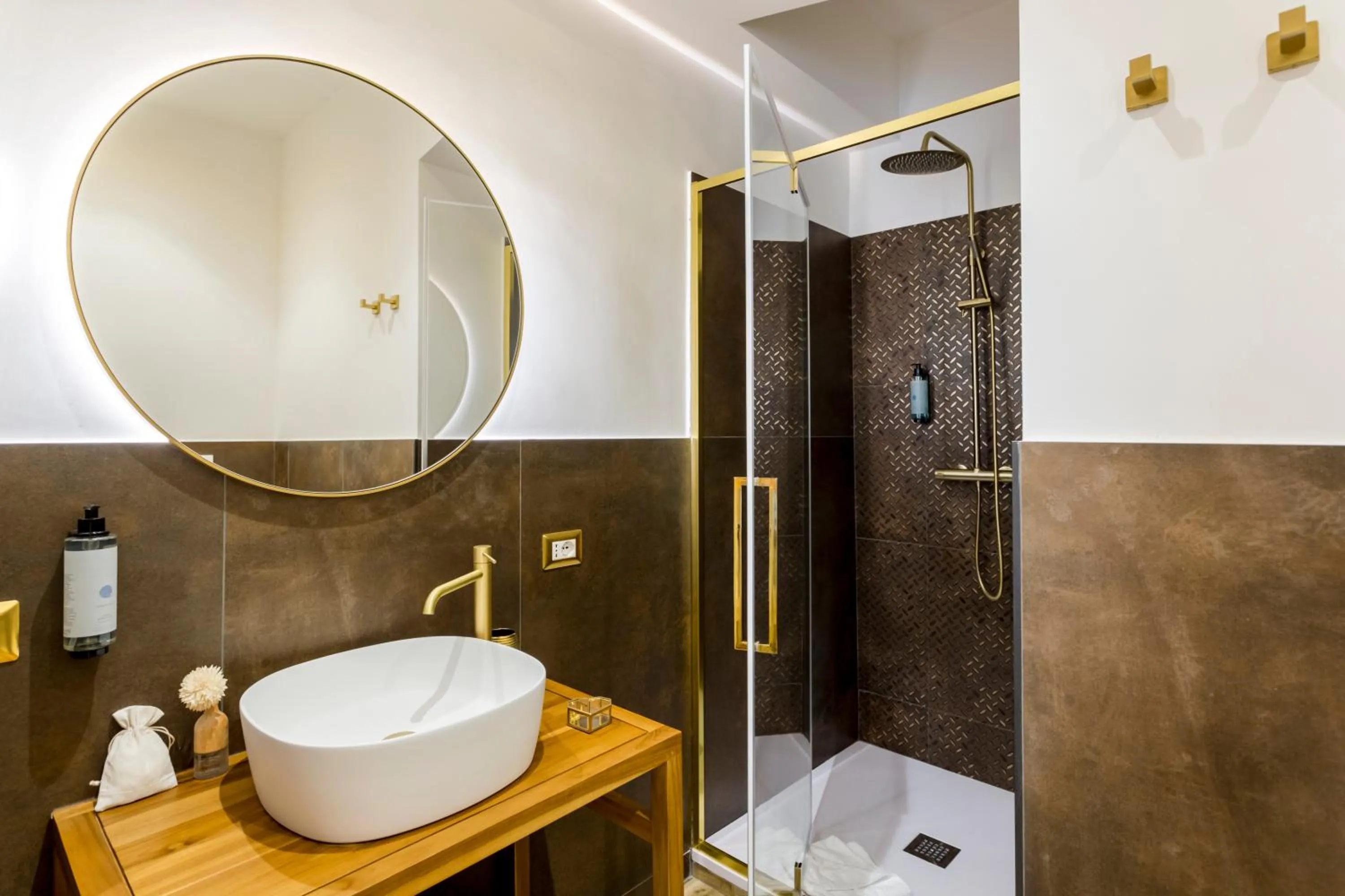 Shower in Romi Suite