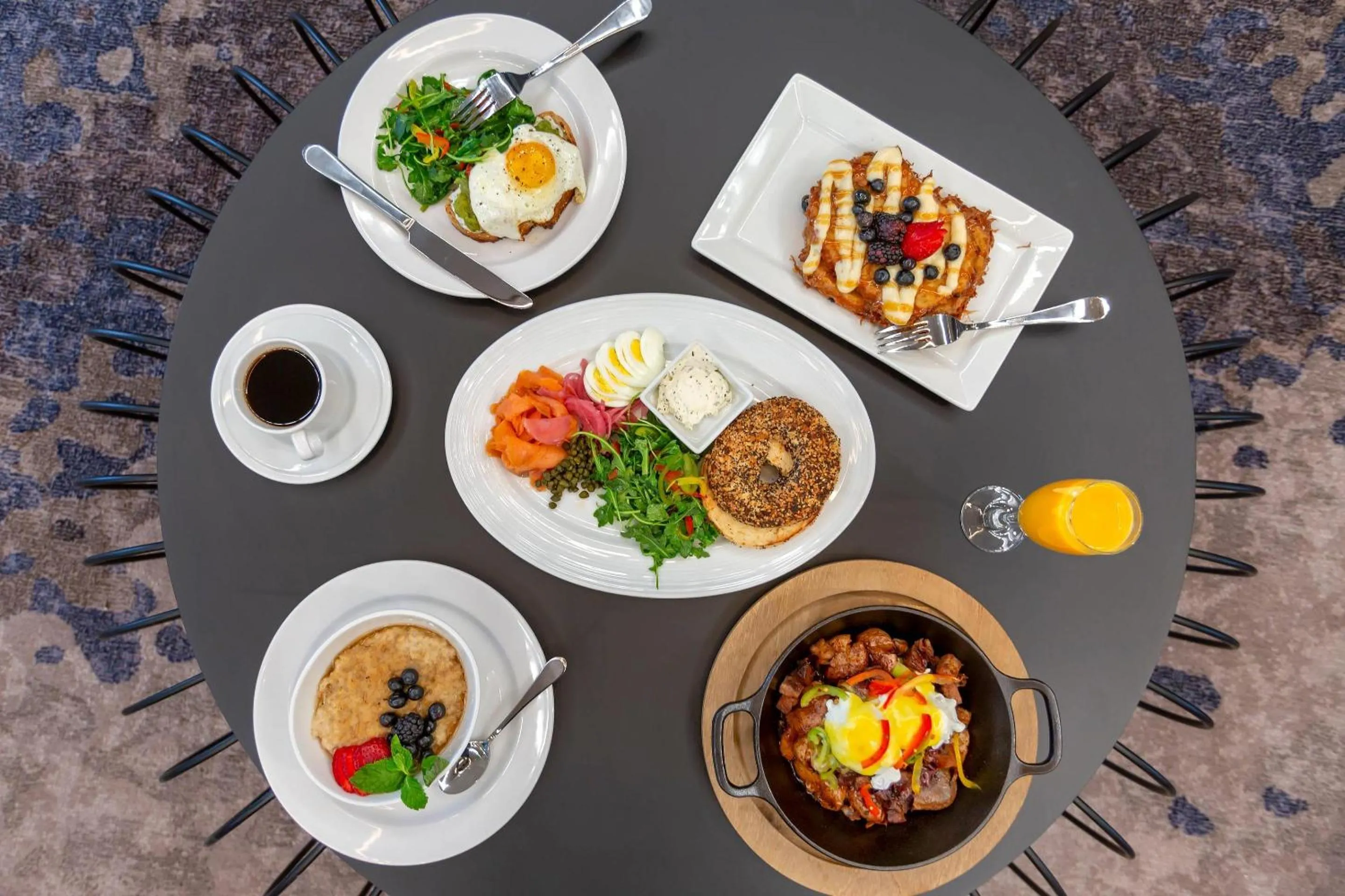 Restaurant/places to eat in Cambria Hotel Spokane Airport