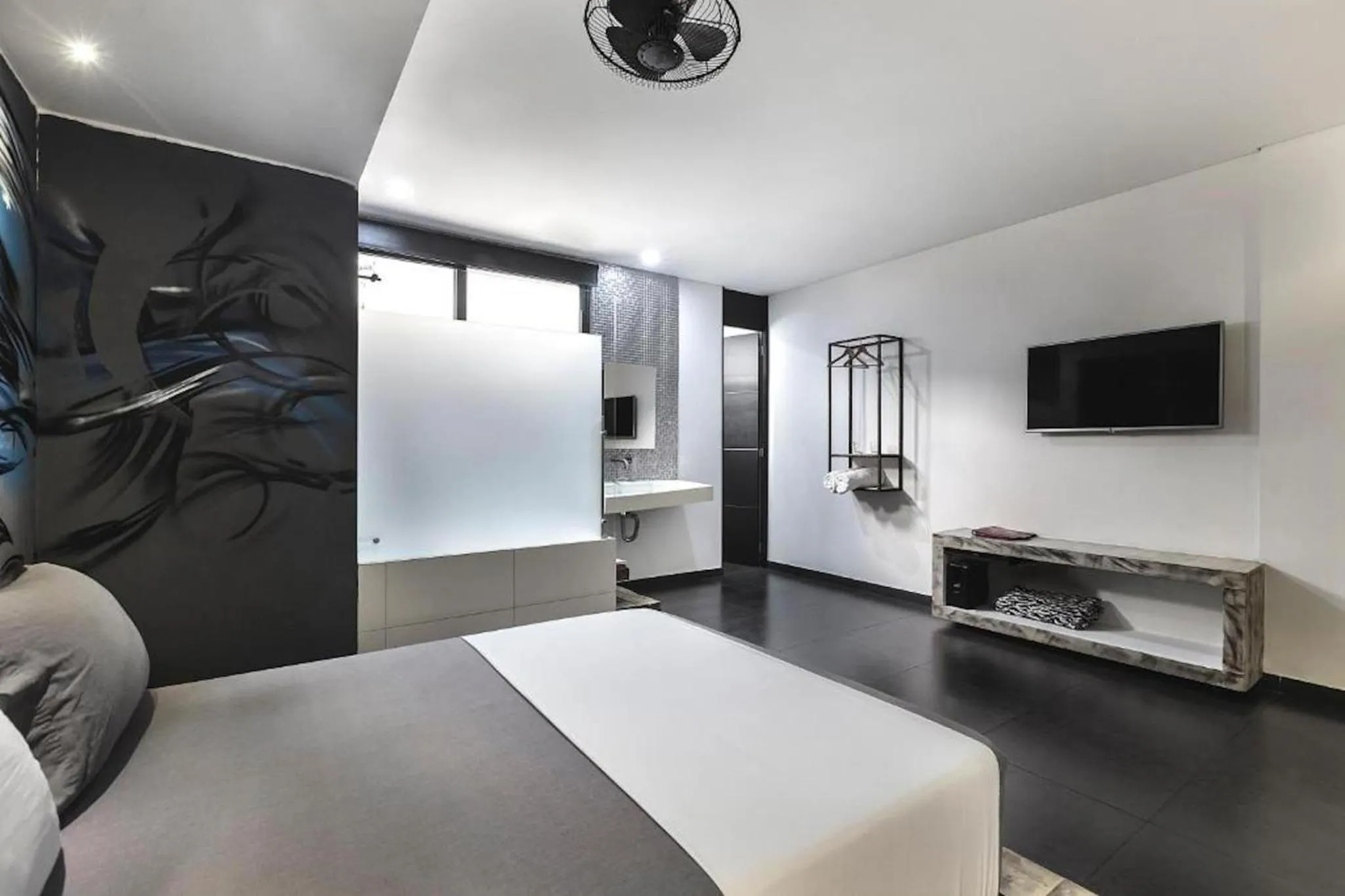 Photo of the whole room, Bed in Hotel Galeria Medellin