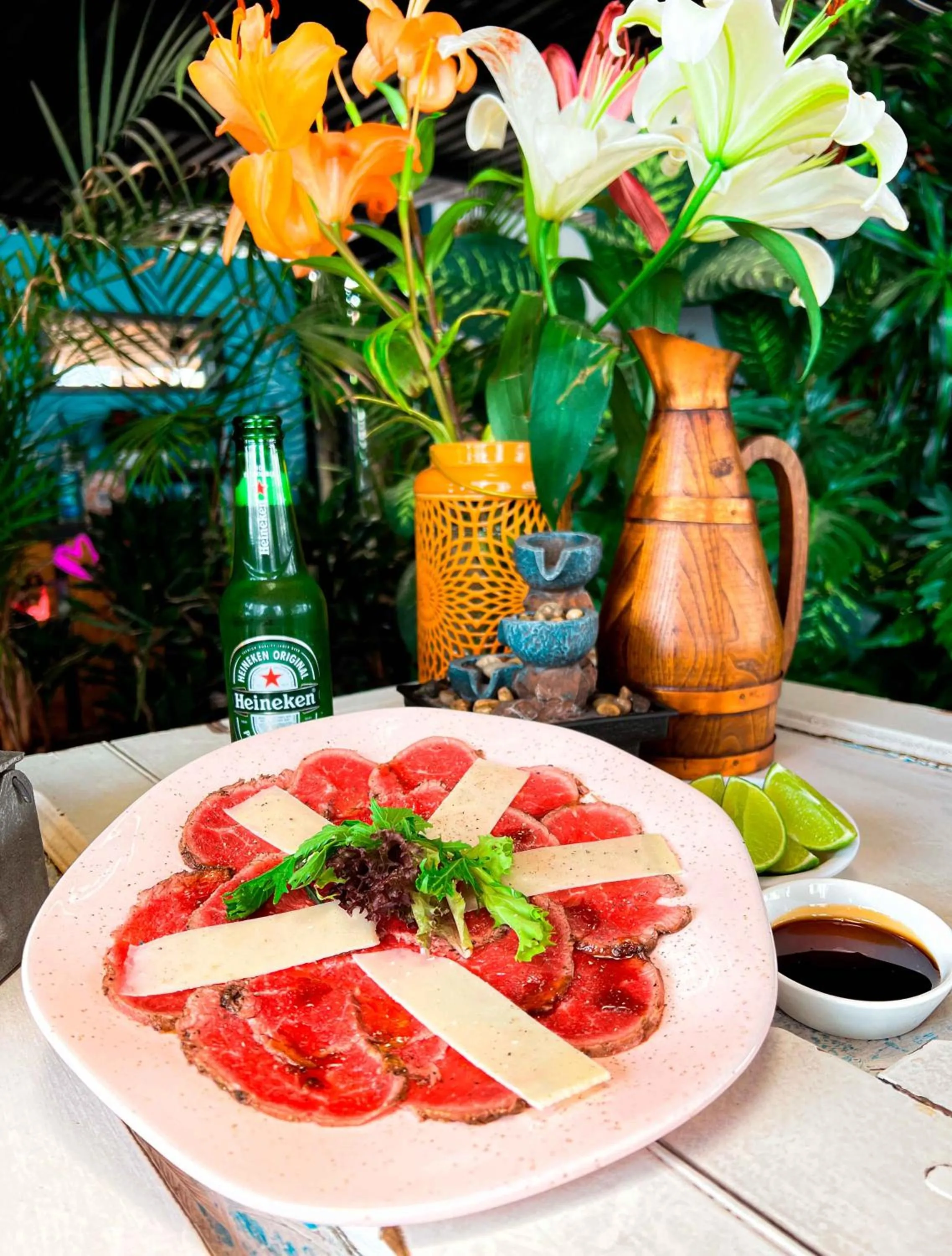 Restaurant/places to eat in Hotel Galeria Medellin