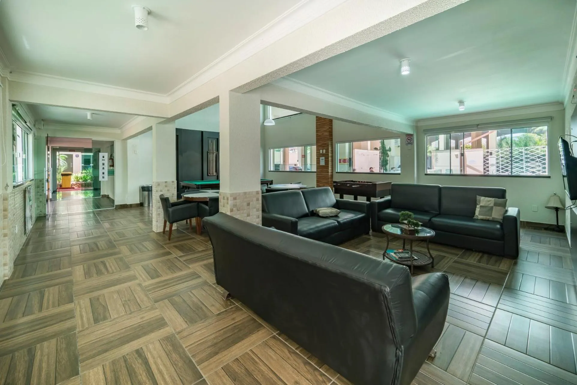 Communal lounge/ TV room in Bombinhas Summer Beach APT 333