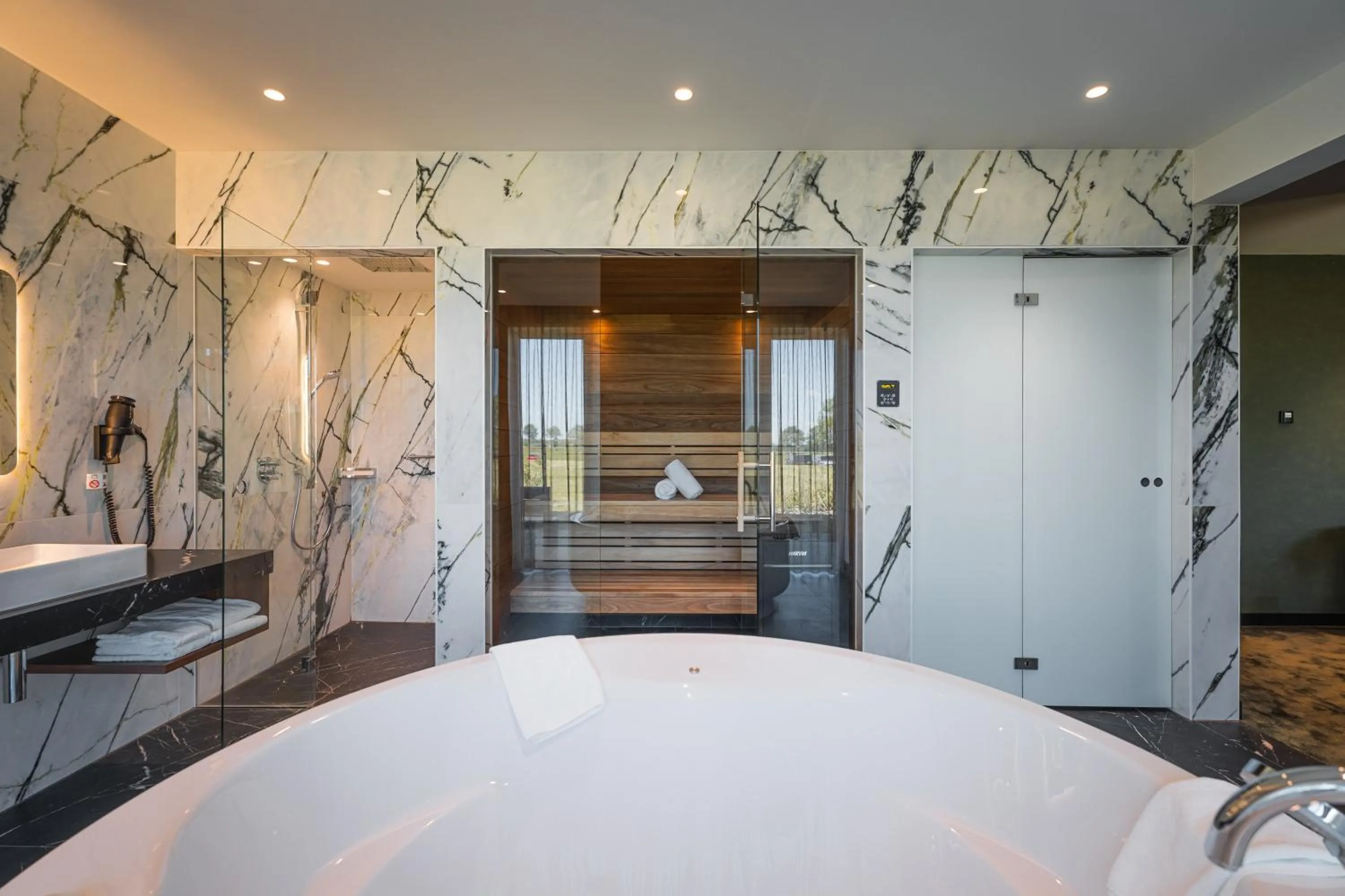 Shower in Van der Valk Hotel Emmen