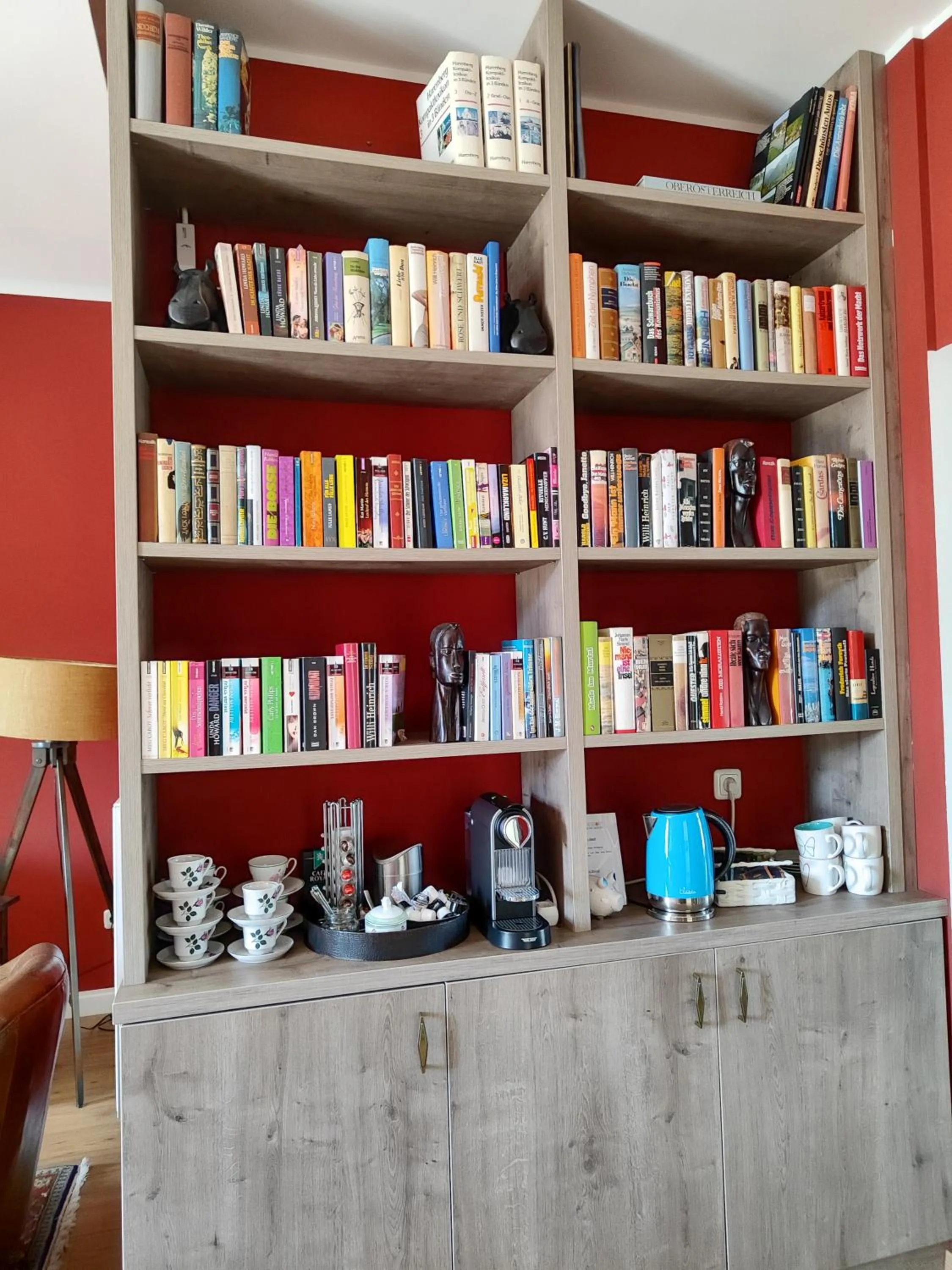 Communal lounge/ TV room in Das Karl August