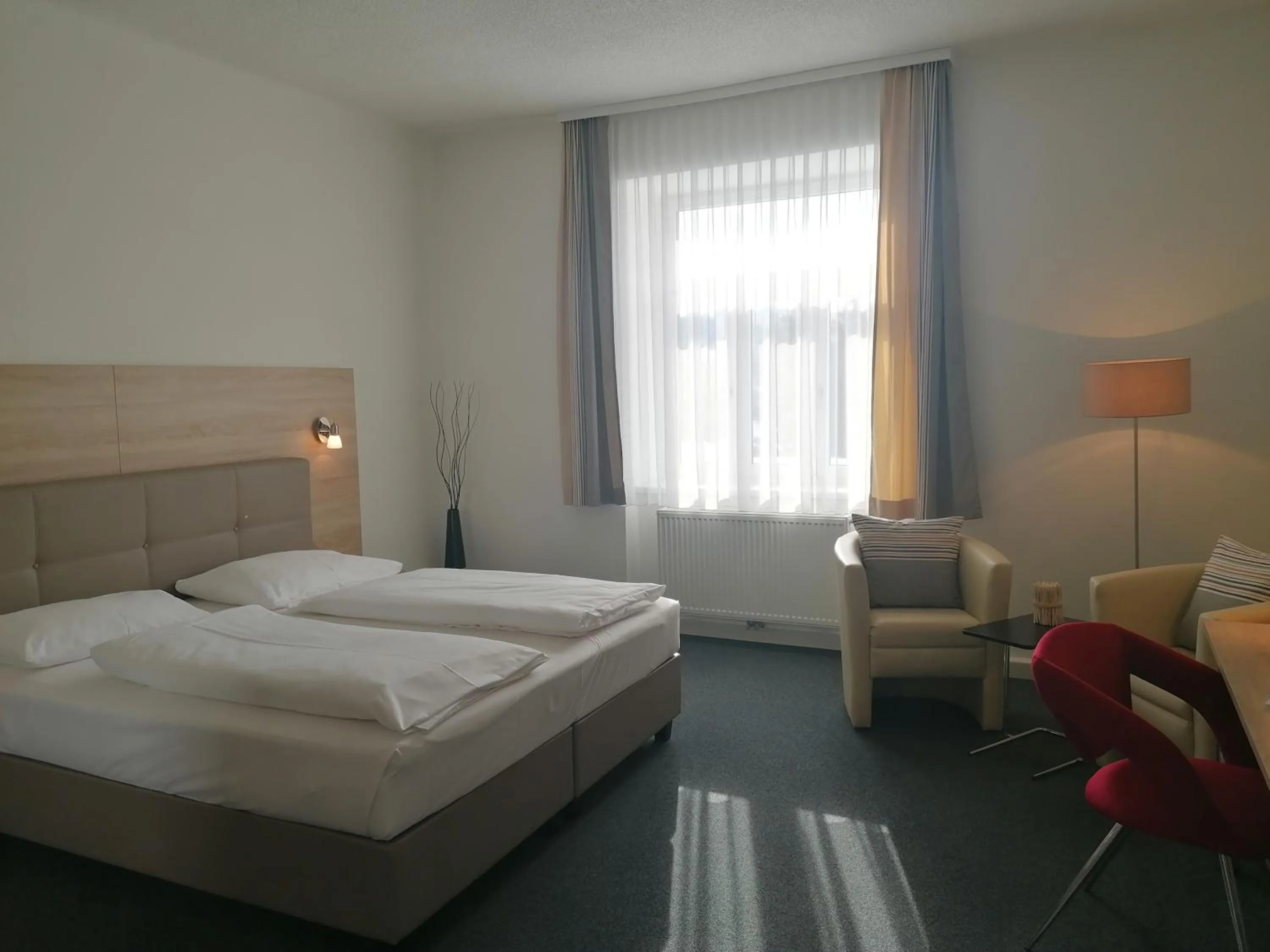 Property building, Bed in Das Karl August