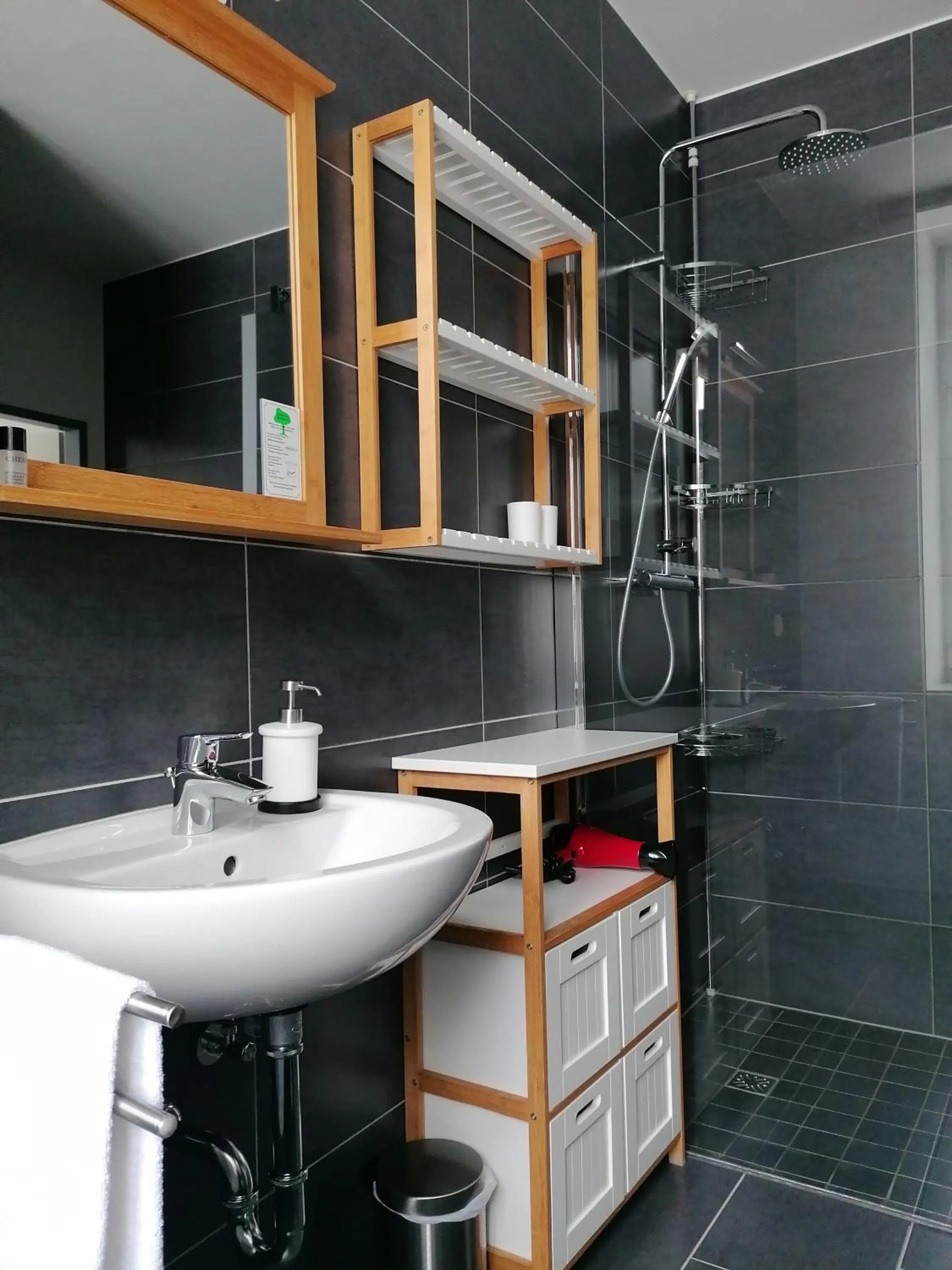 Property building in Das Karl August