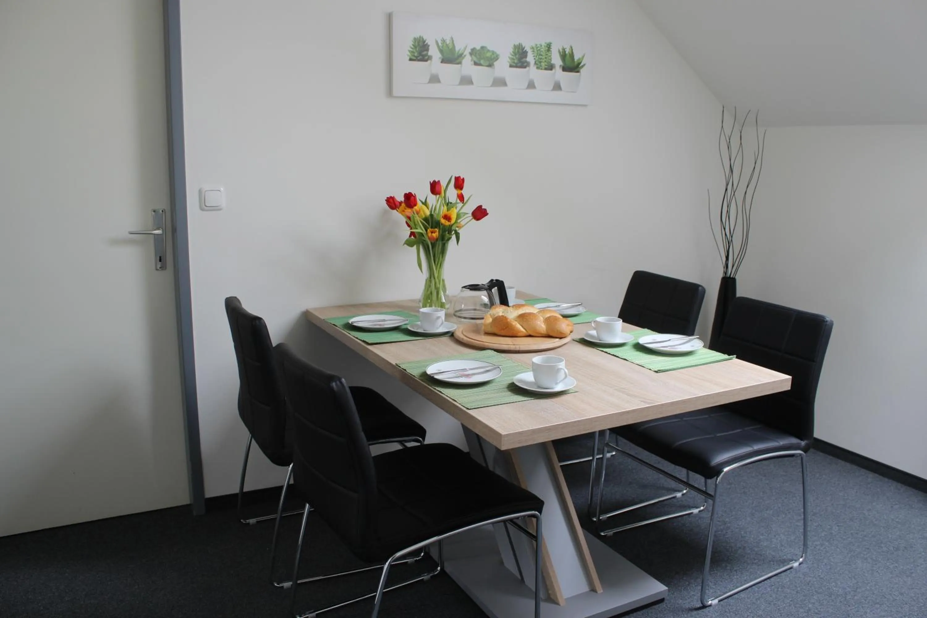 Decorative detail in Das Karl August