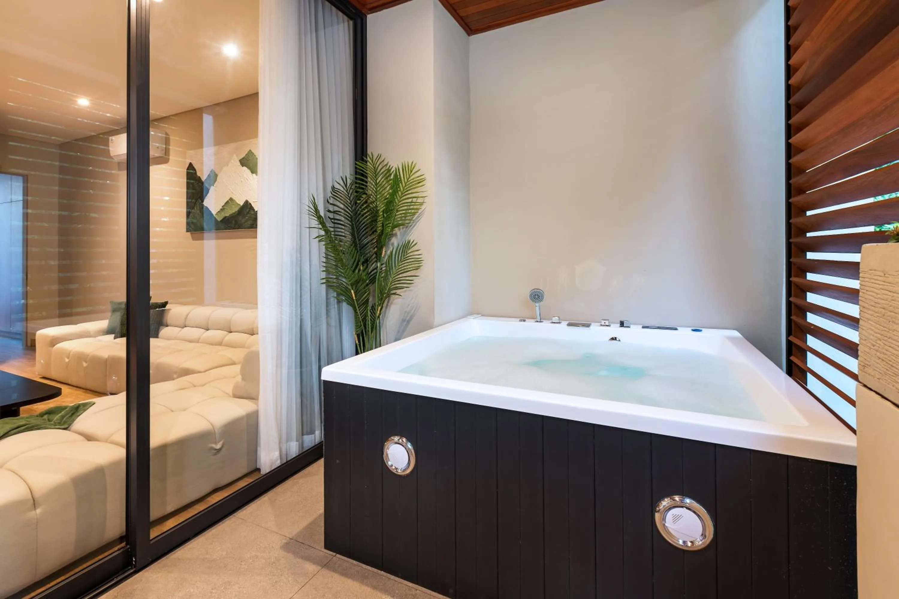 Hot Tub, Bed in Alex Villas Complex N3