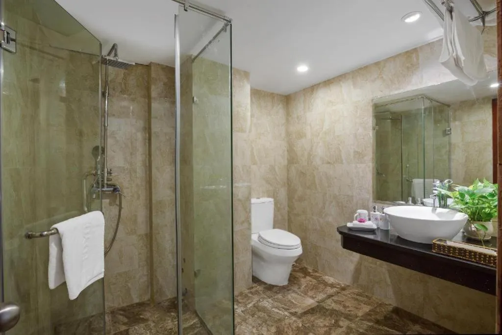 Shower in Splendid Holiday Hotel Spa