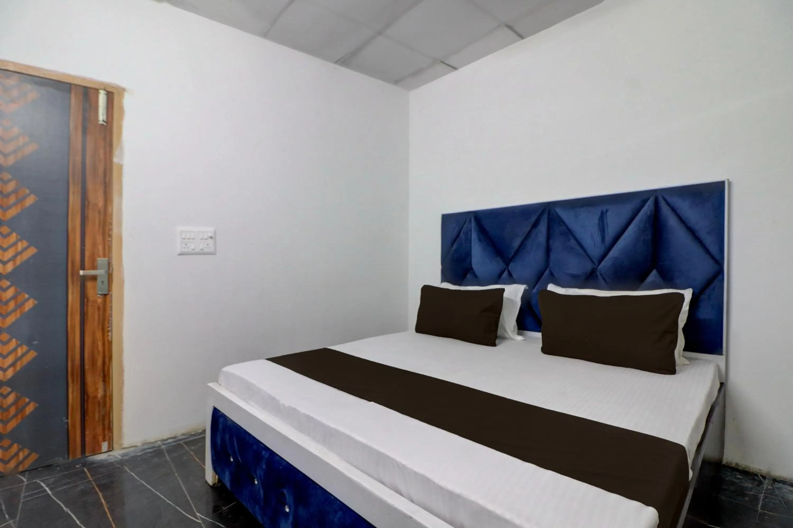 Bedroom, Bed in Hotel O Hotel Feel Inn