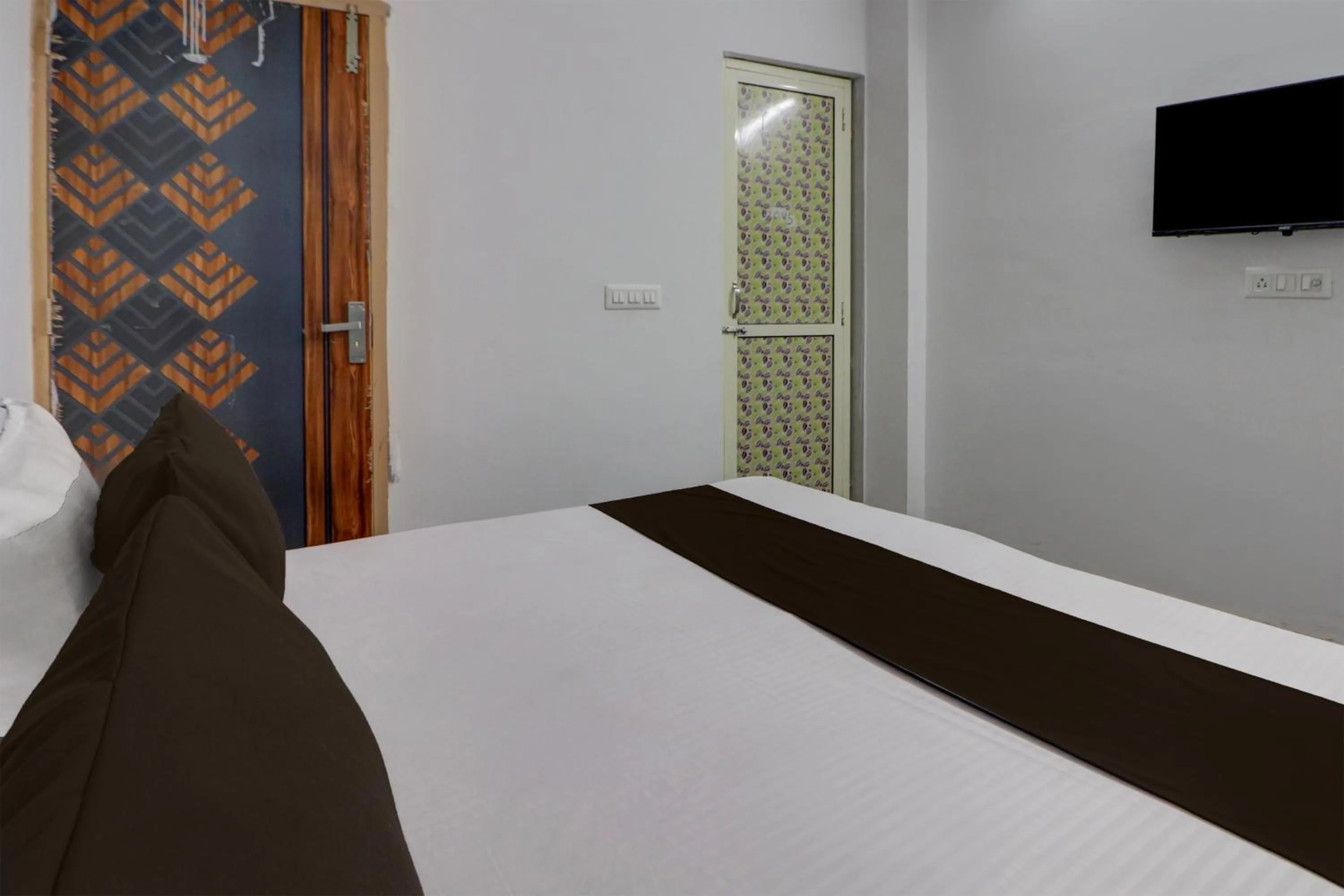 Bedroom, Bed in Hotel O Hotel Feel Inn