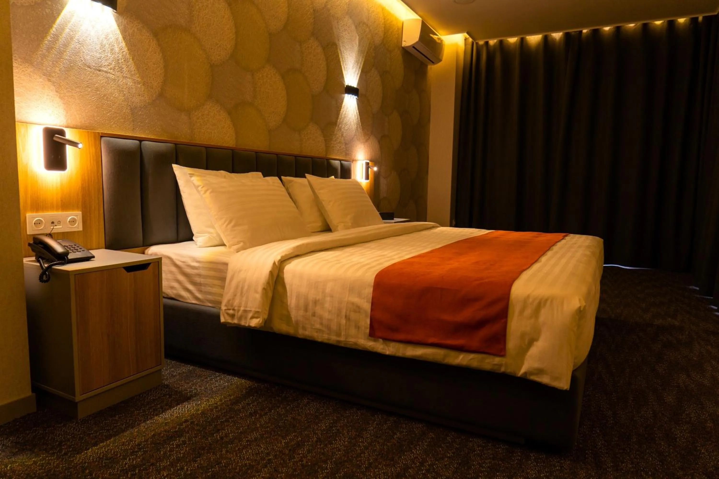 Bed in Nuovo Boutique Hotel