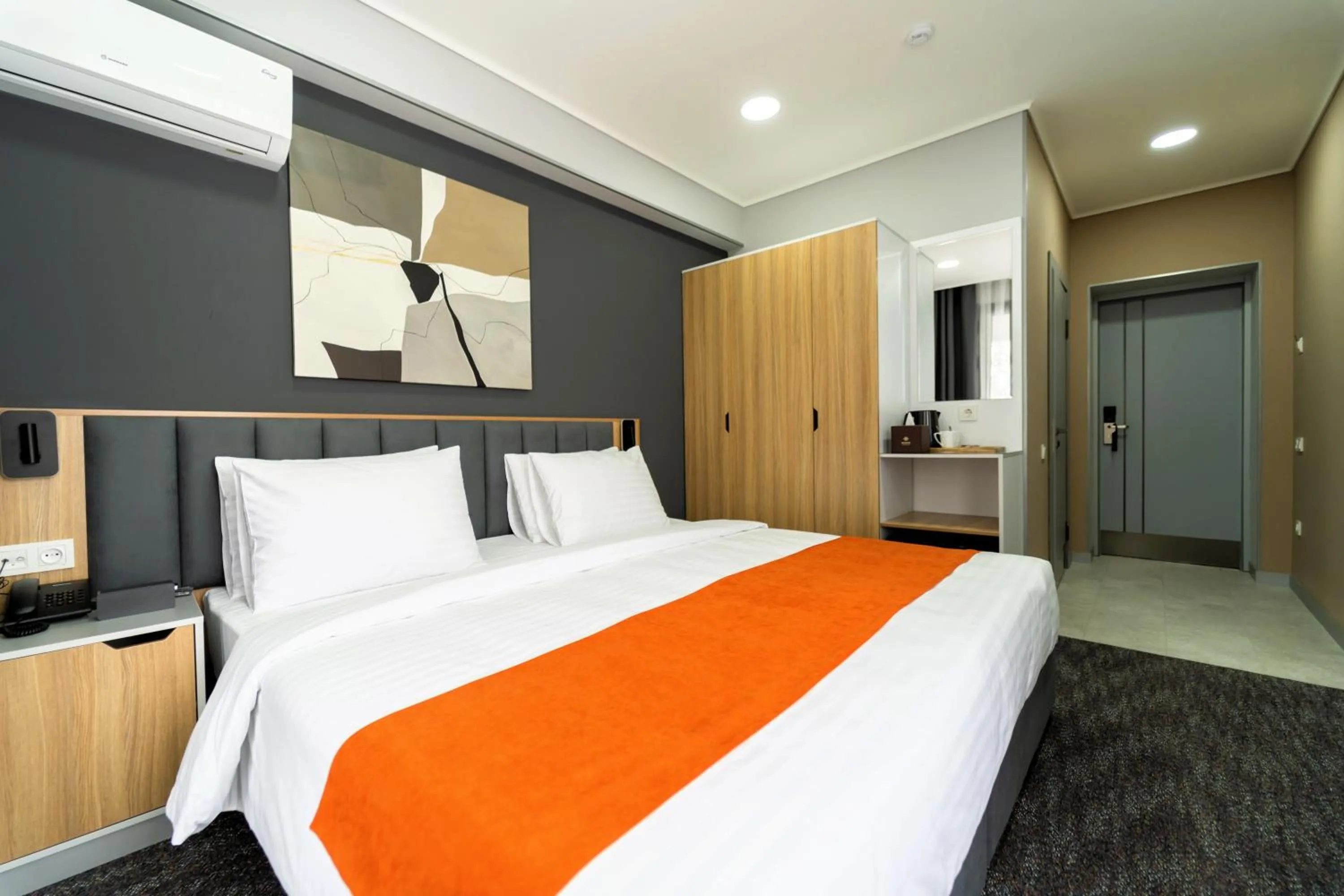 Bed in Nuovo Boutique Hotel