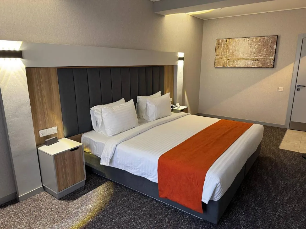 Property building, Bed in Nuovo Boutique Hotel