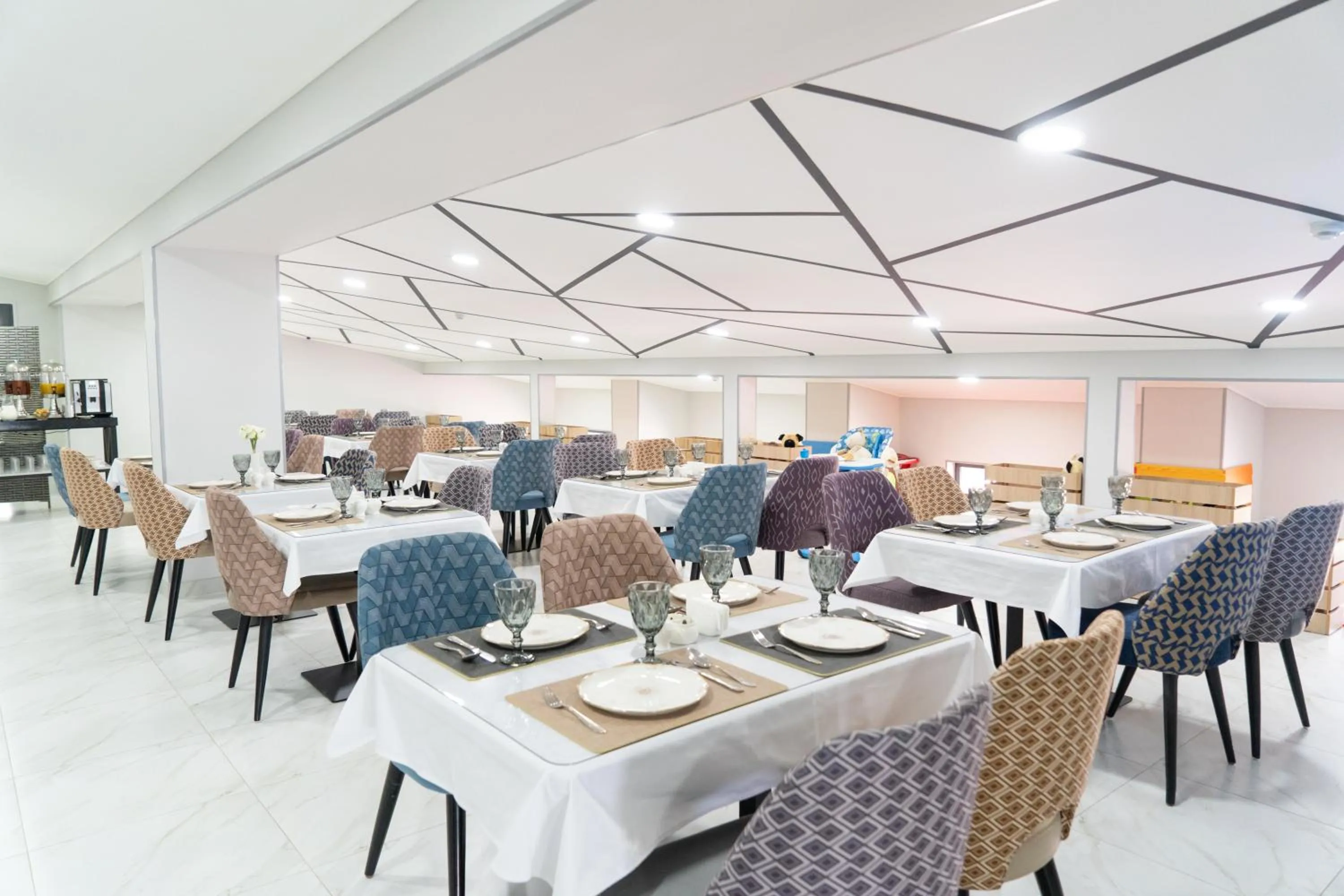 Restaurant/places to eat in Nuovo Boutique Hotel